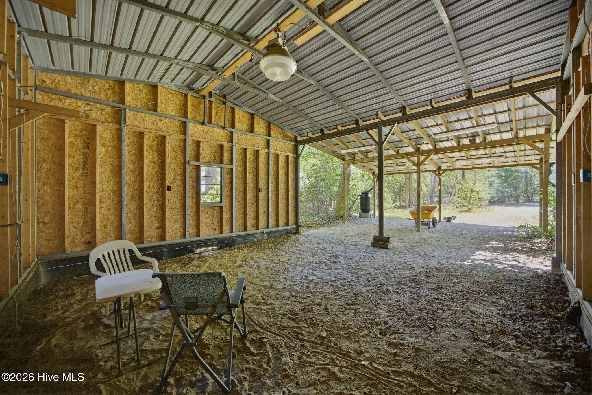 512 North Line Drive Property Photo 9