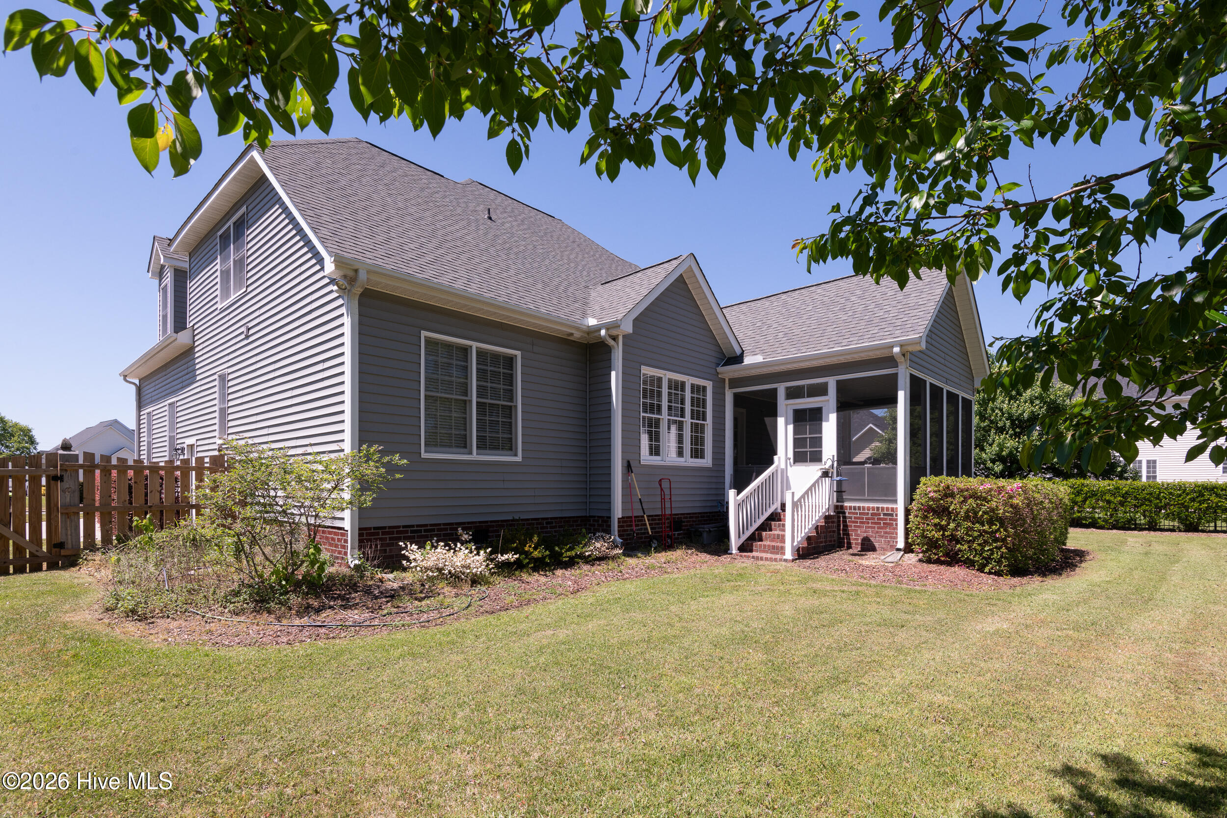 2215 Black Horse Lane Property Photo 9