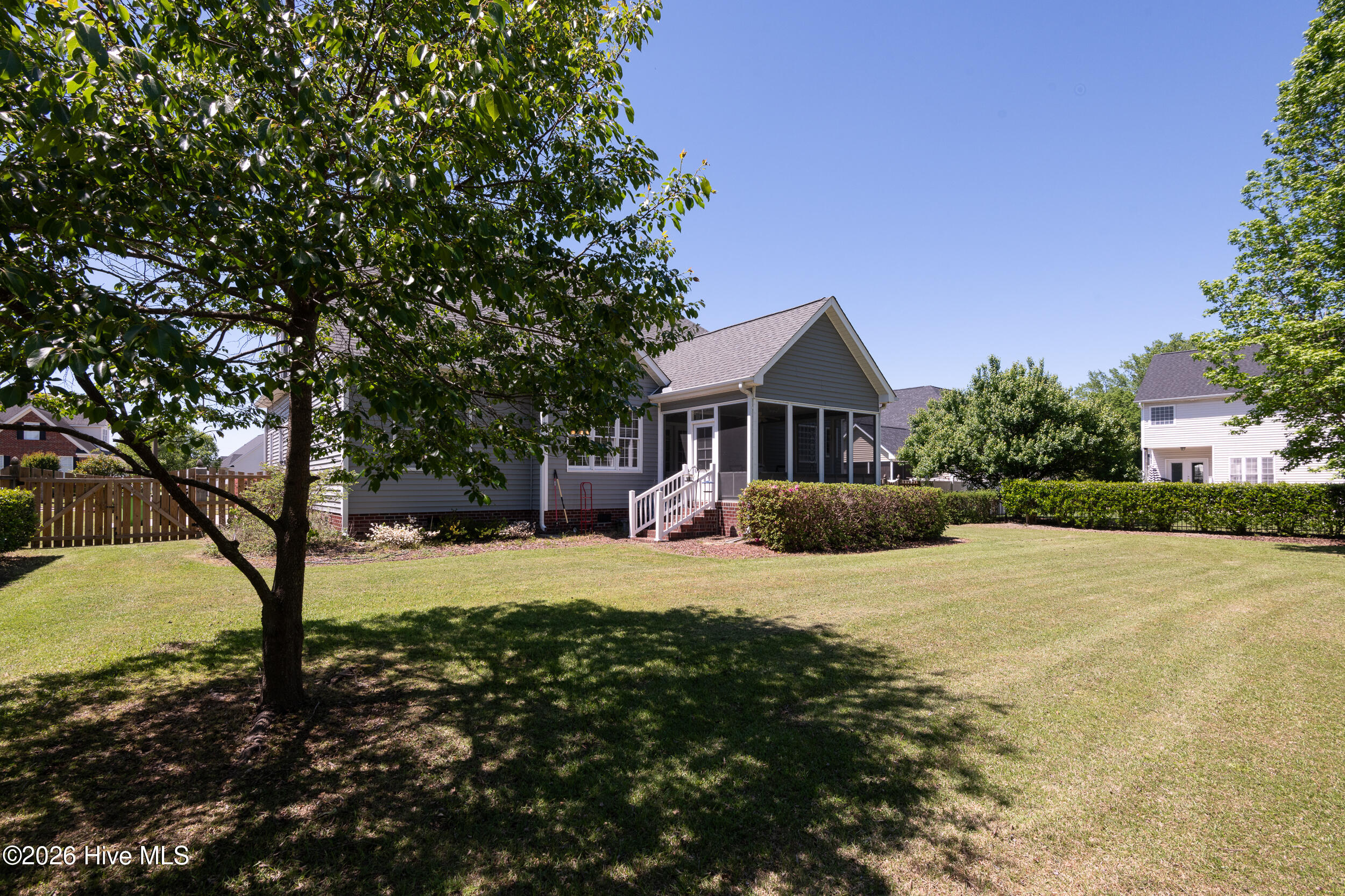 2215 Black Horse Lane Property Photo 10