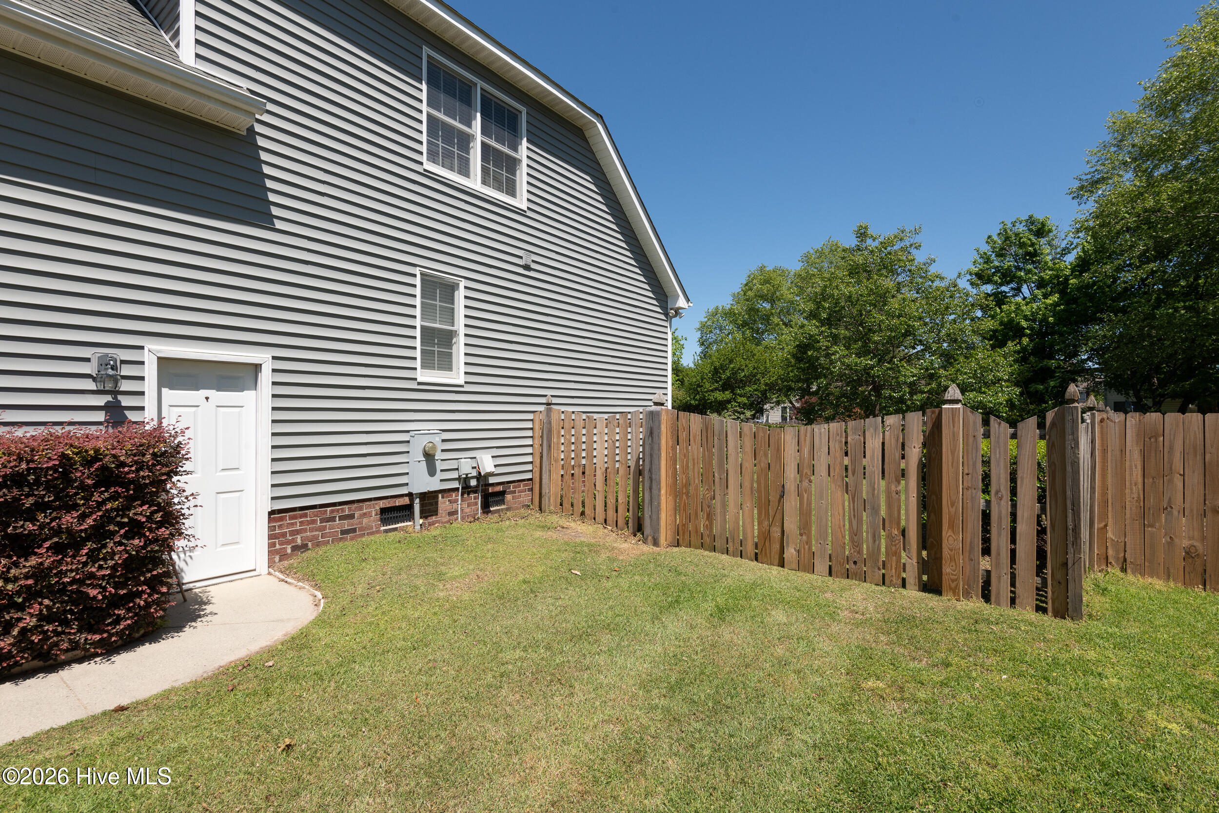 2215 Black Horse Lane Property Photo 17