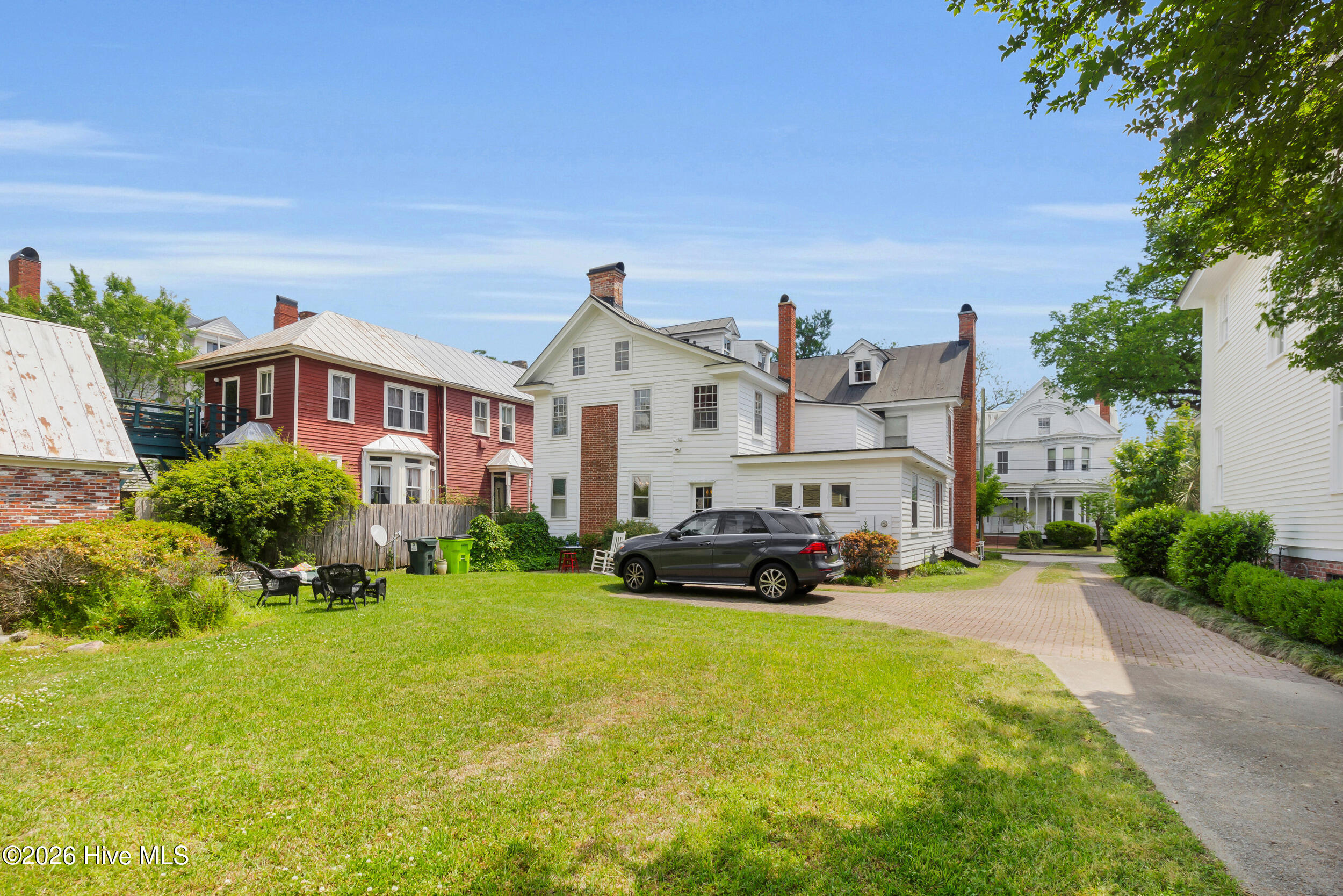 208 Johnson Street Property Photo 46