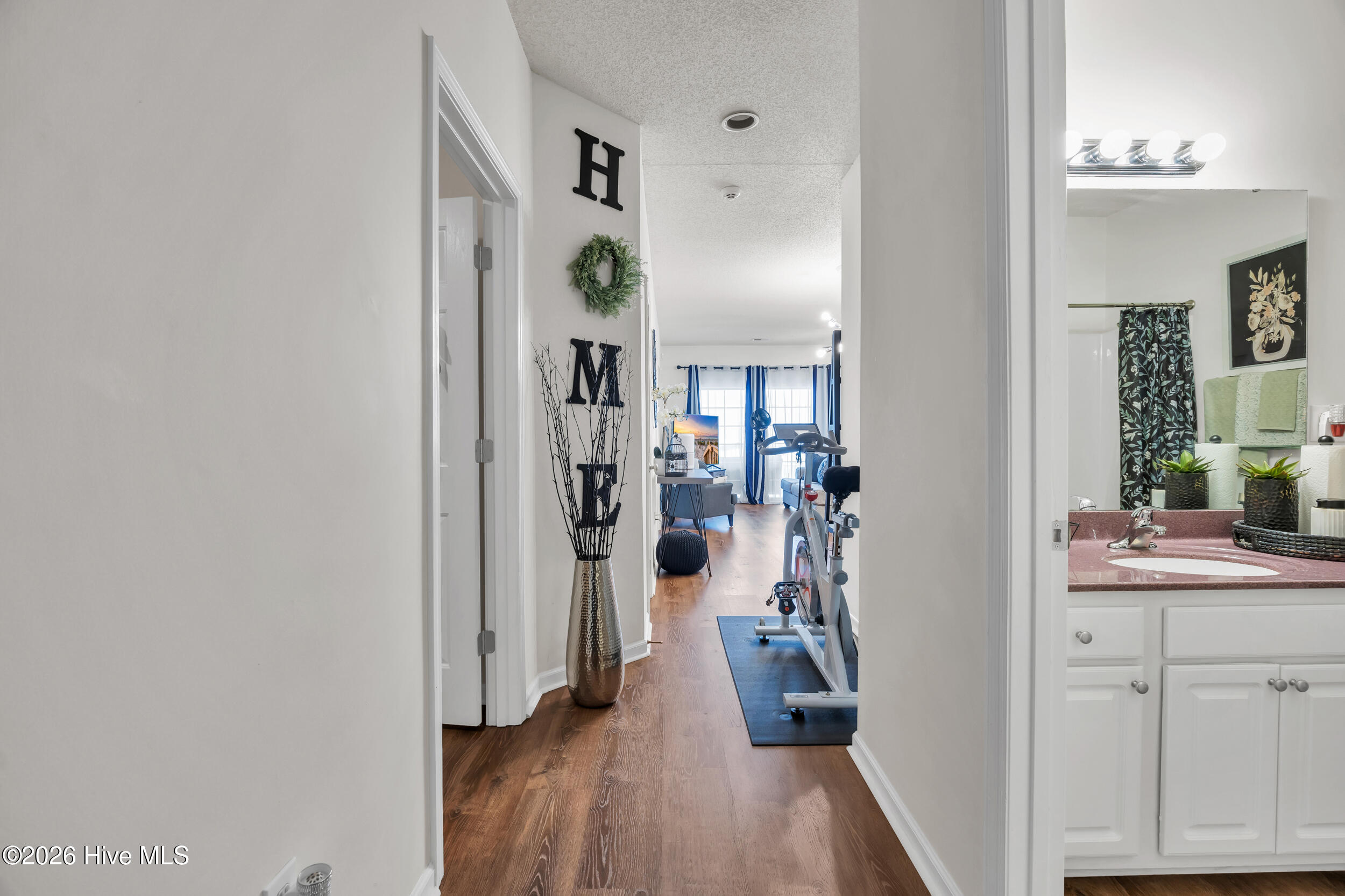 6309 Sweetwater Boulevard Property Photo 4