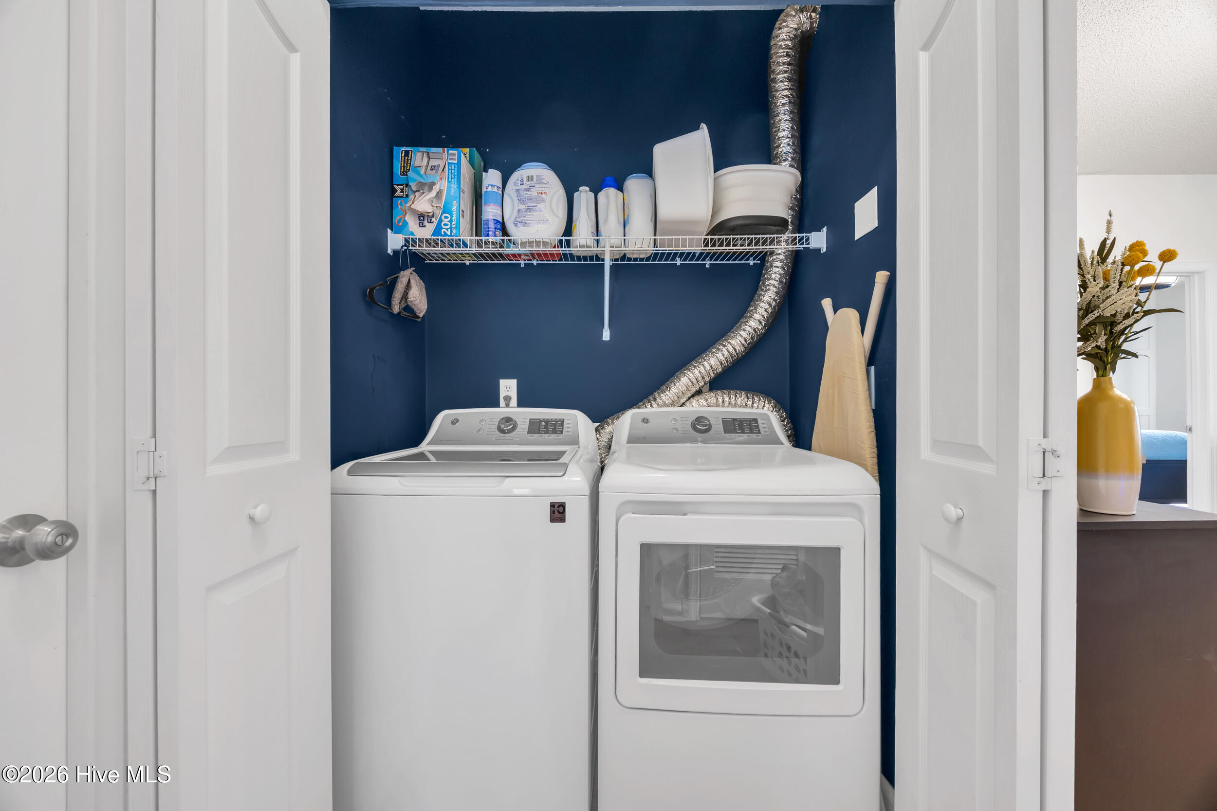 6309 Sweetwater Boulevard Property Photo 7
