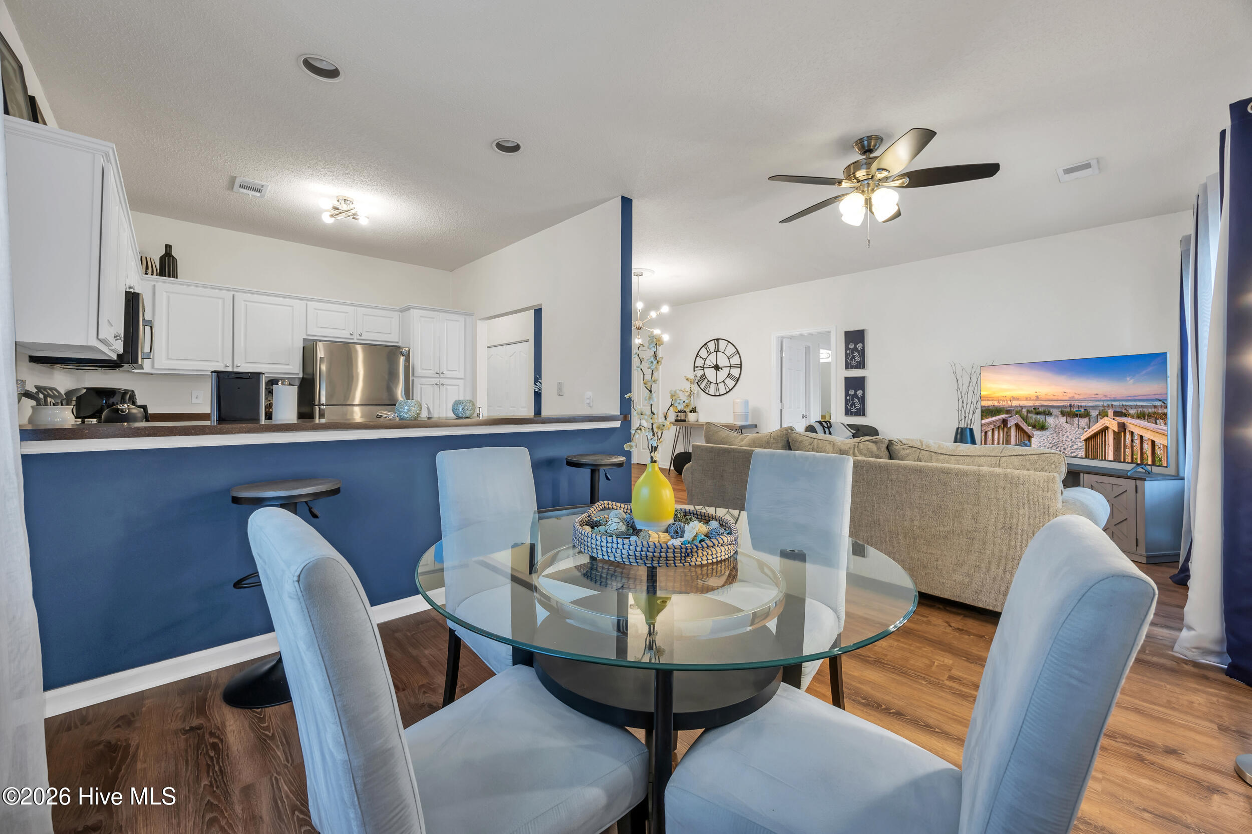 6309 Sweetwater Boulevard Property Photo 10