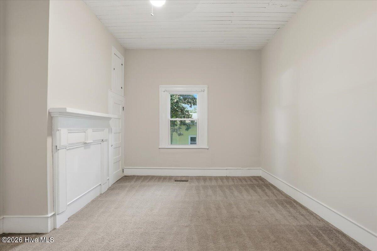 511 S Pine Street Property Photo 15