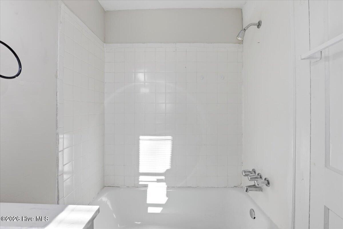 511 S Pine Street Property Photo 16