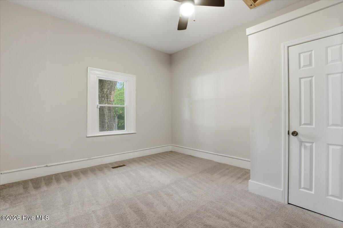 511 S Pine Street Property Photo 18