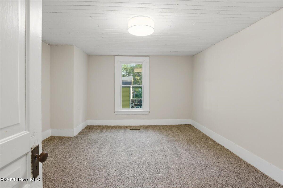 511 S Pine Street Property Photo 20