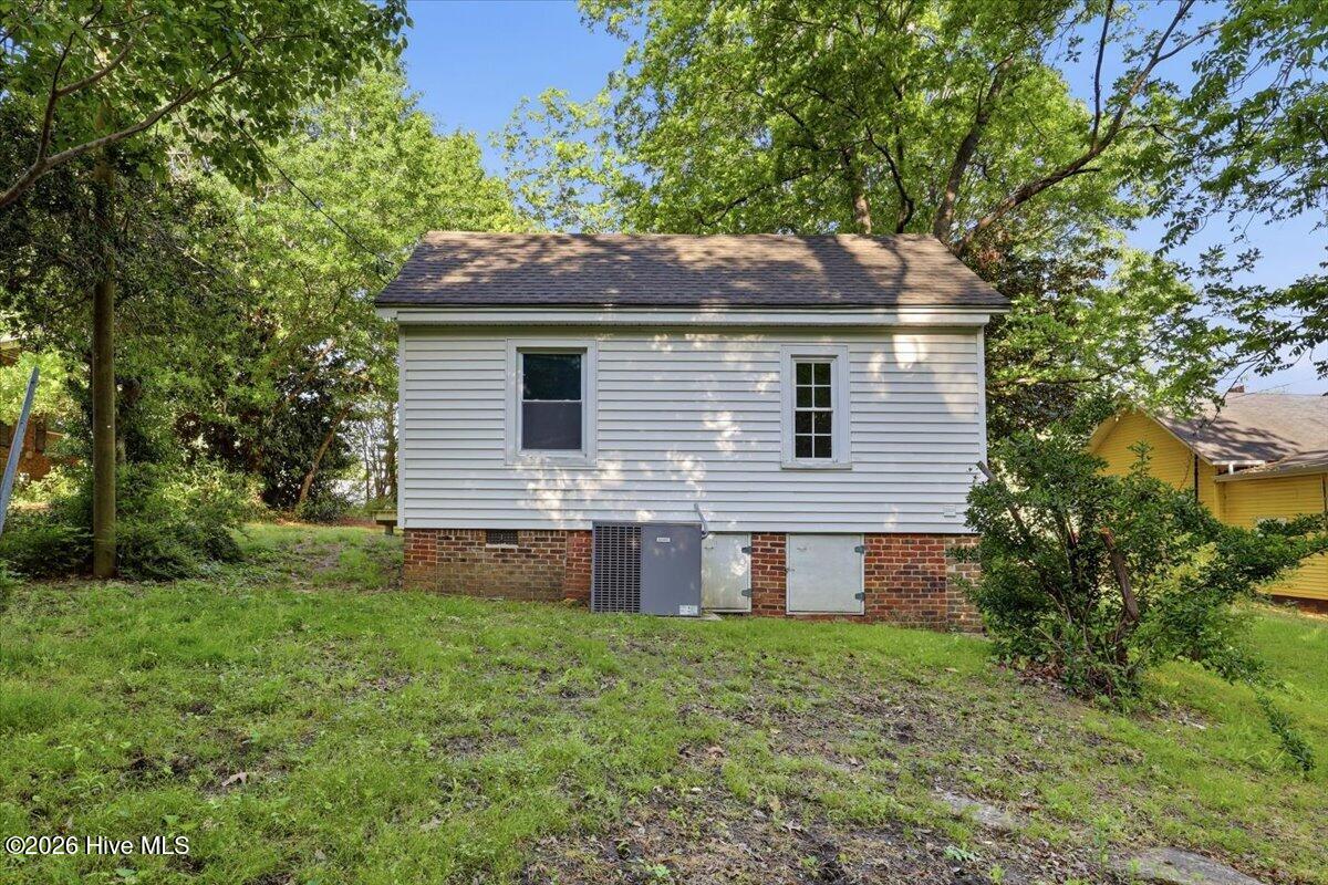511 S Pine Street Property Photo 32