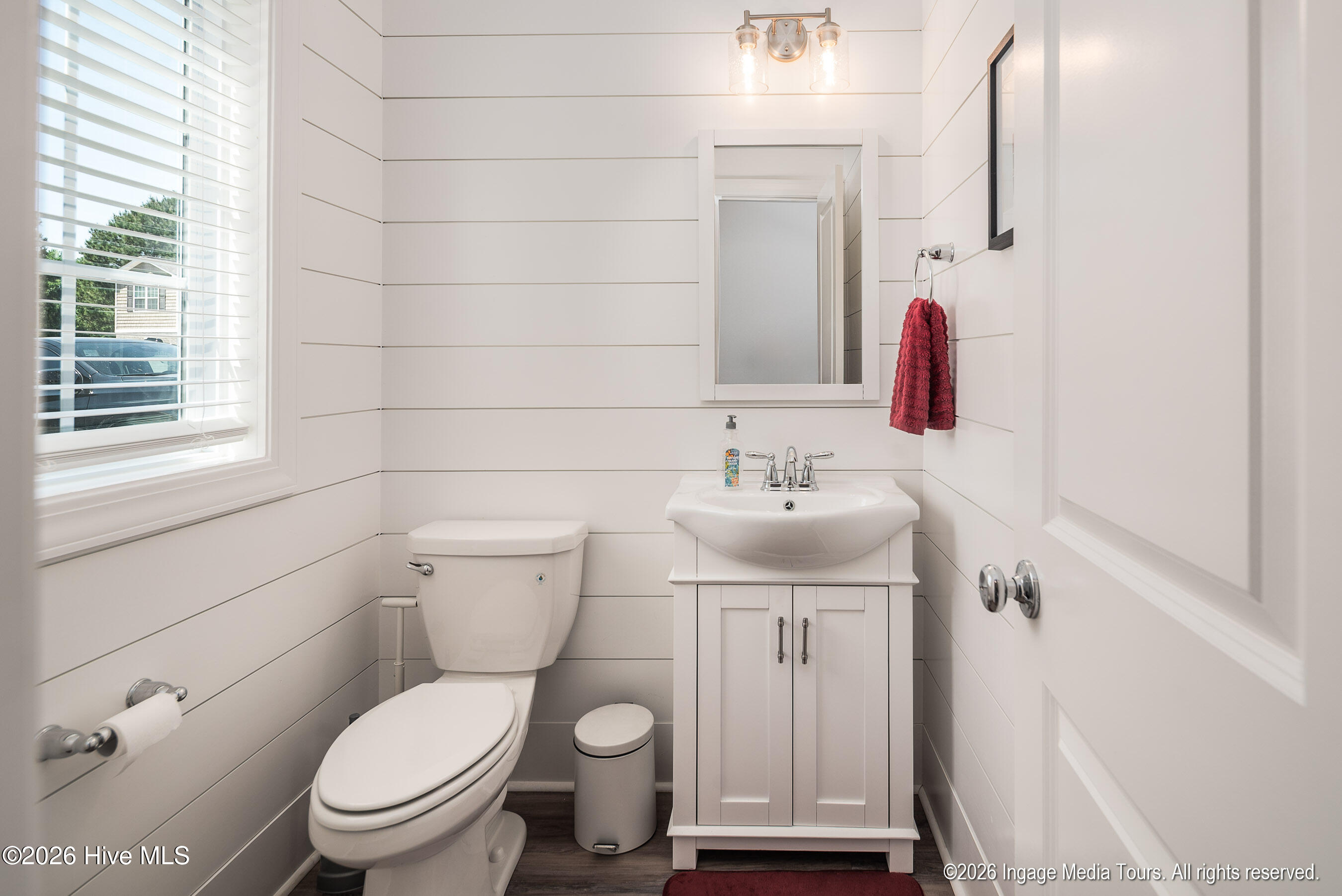 3516 Richter Way B Property Photo 6
