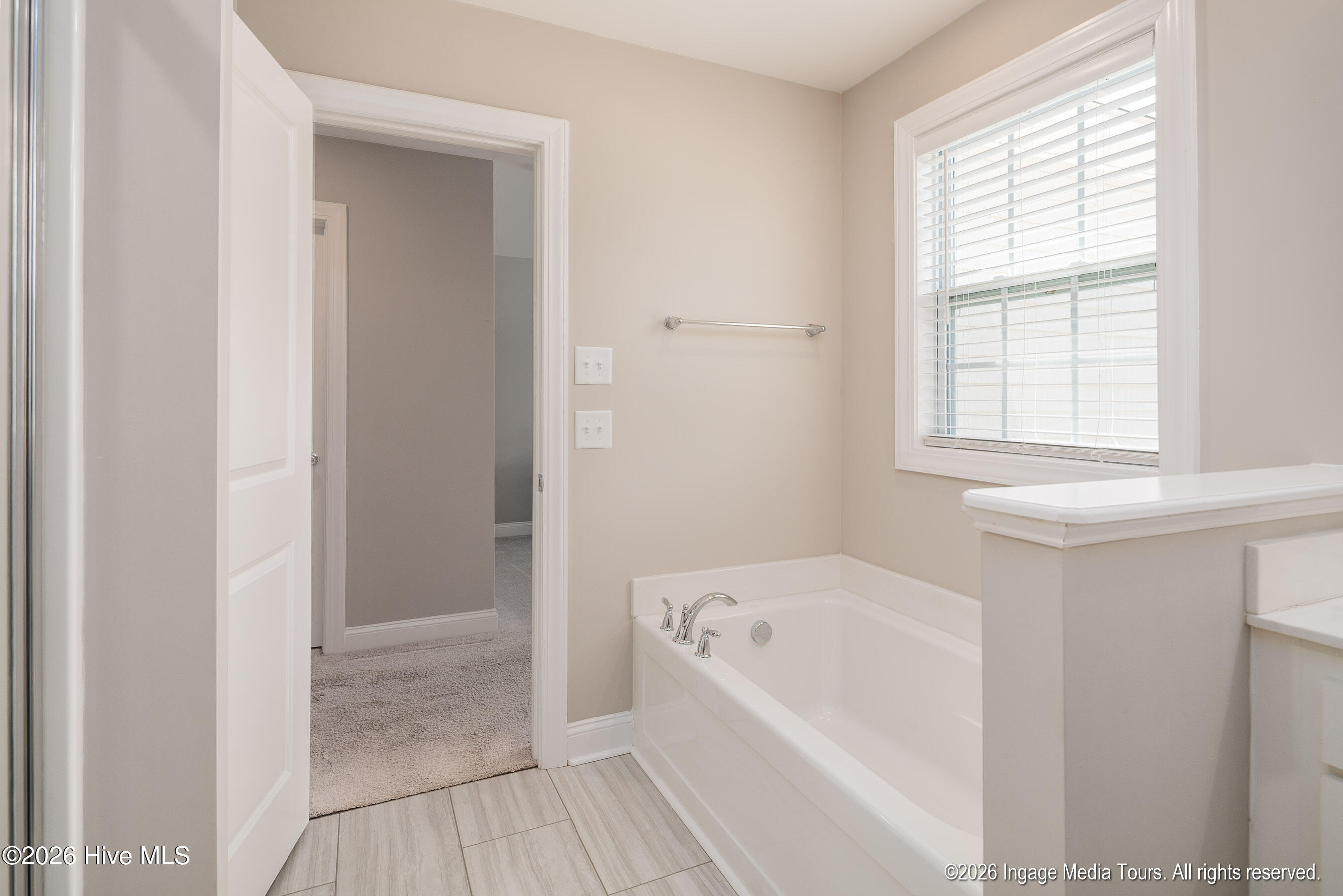 3516 Richter Way B Property Photo 27