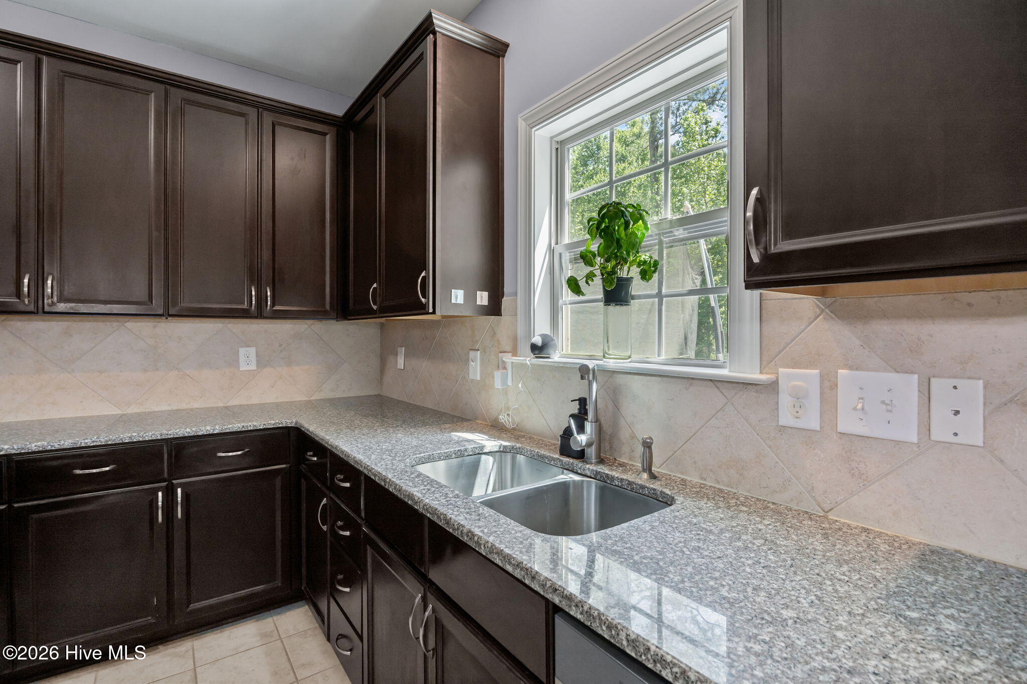 64 Cromwell Circle Property Photo 3