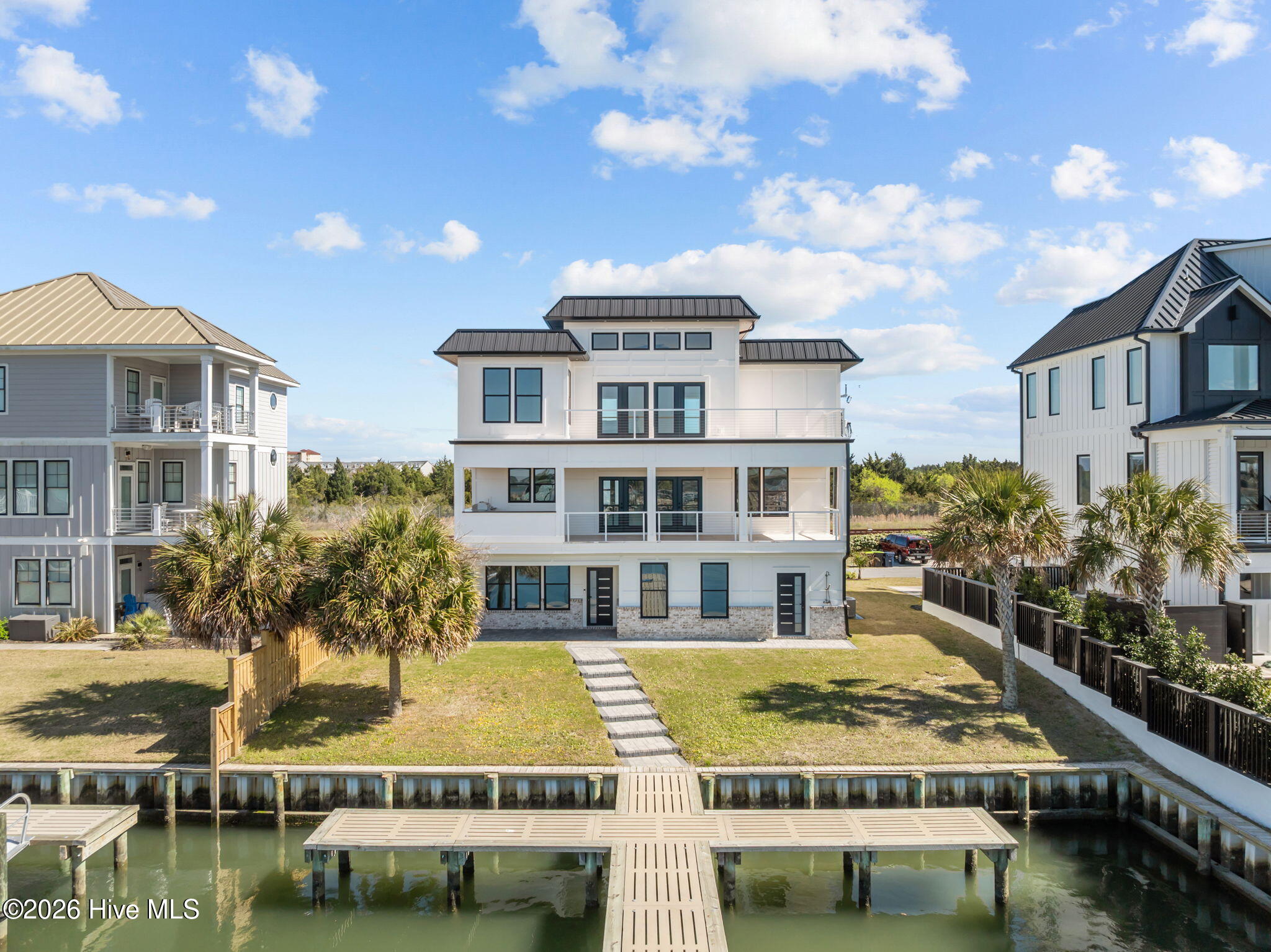 208 Radio Island Road Property Photo 1