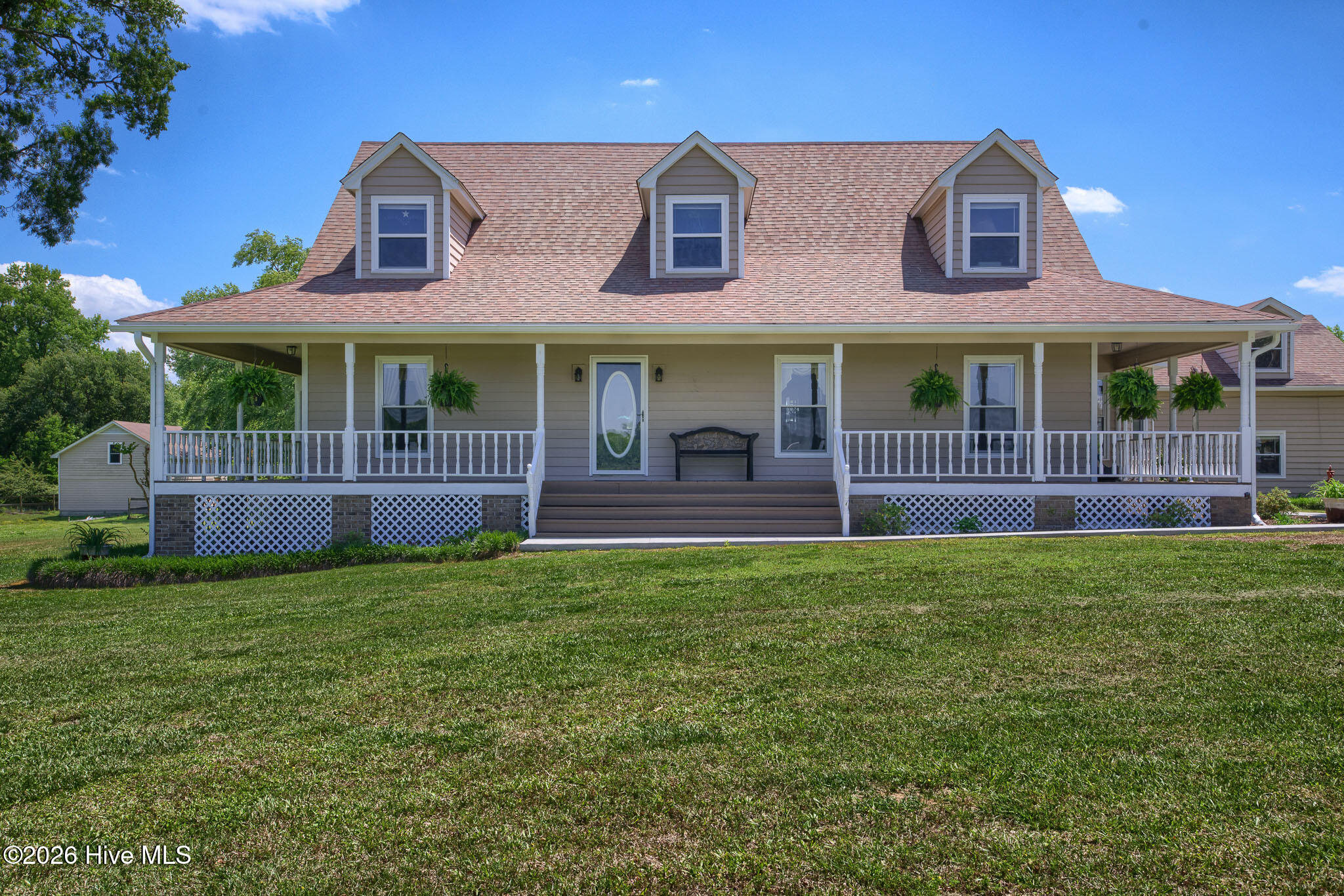 389 Beulaville Highway Property Photo 1