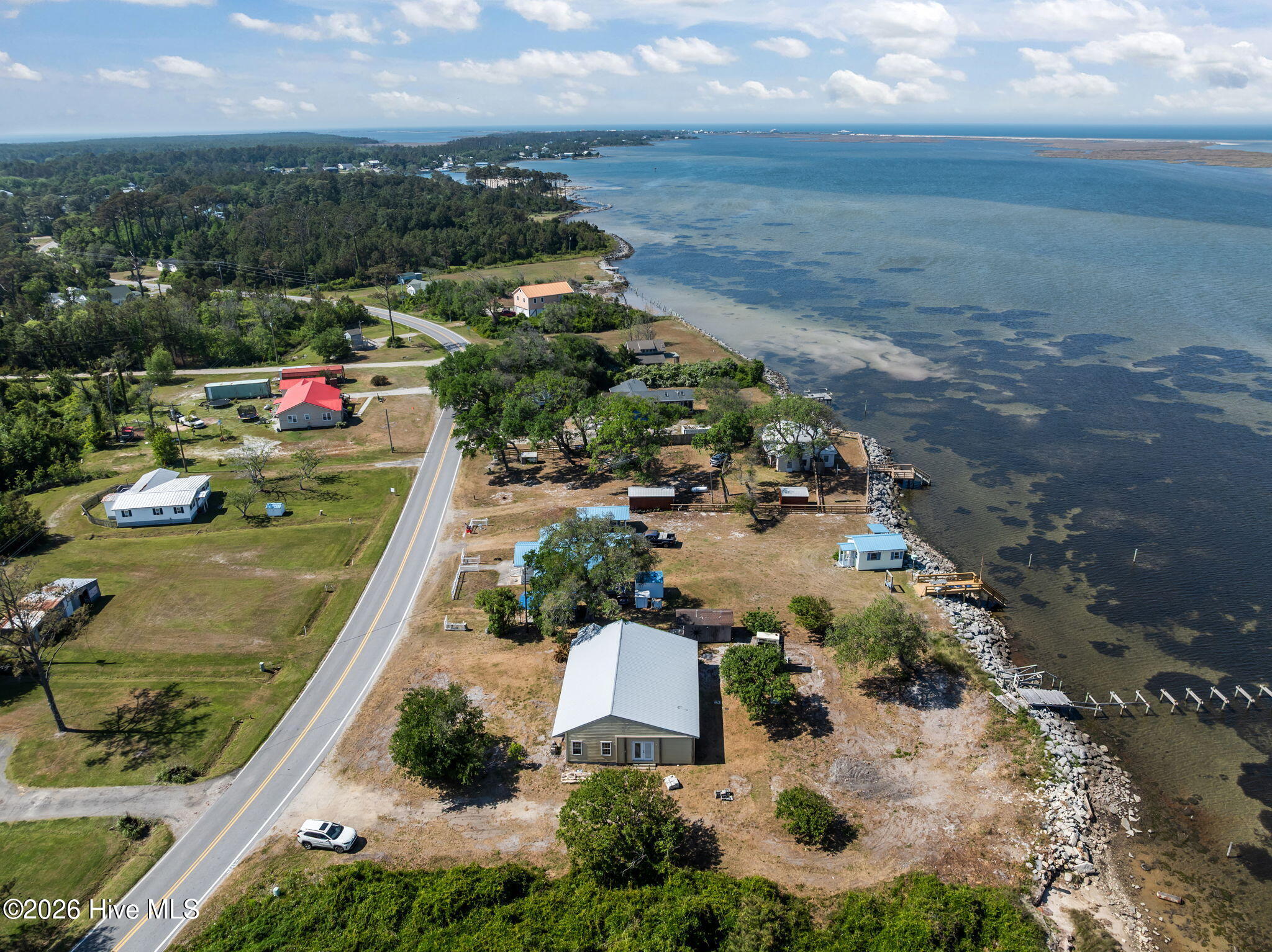 2472 Cedar Island Road Property Photo 8