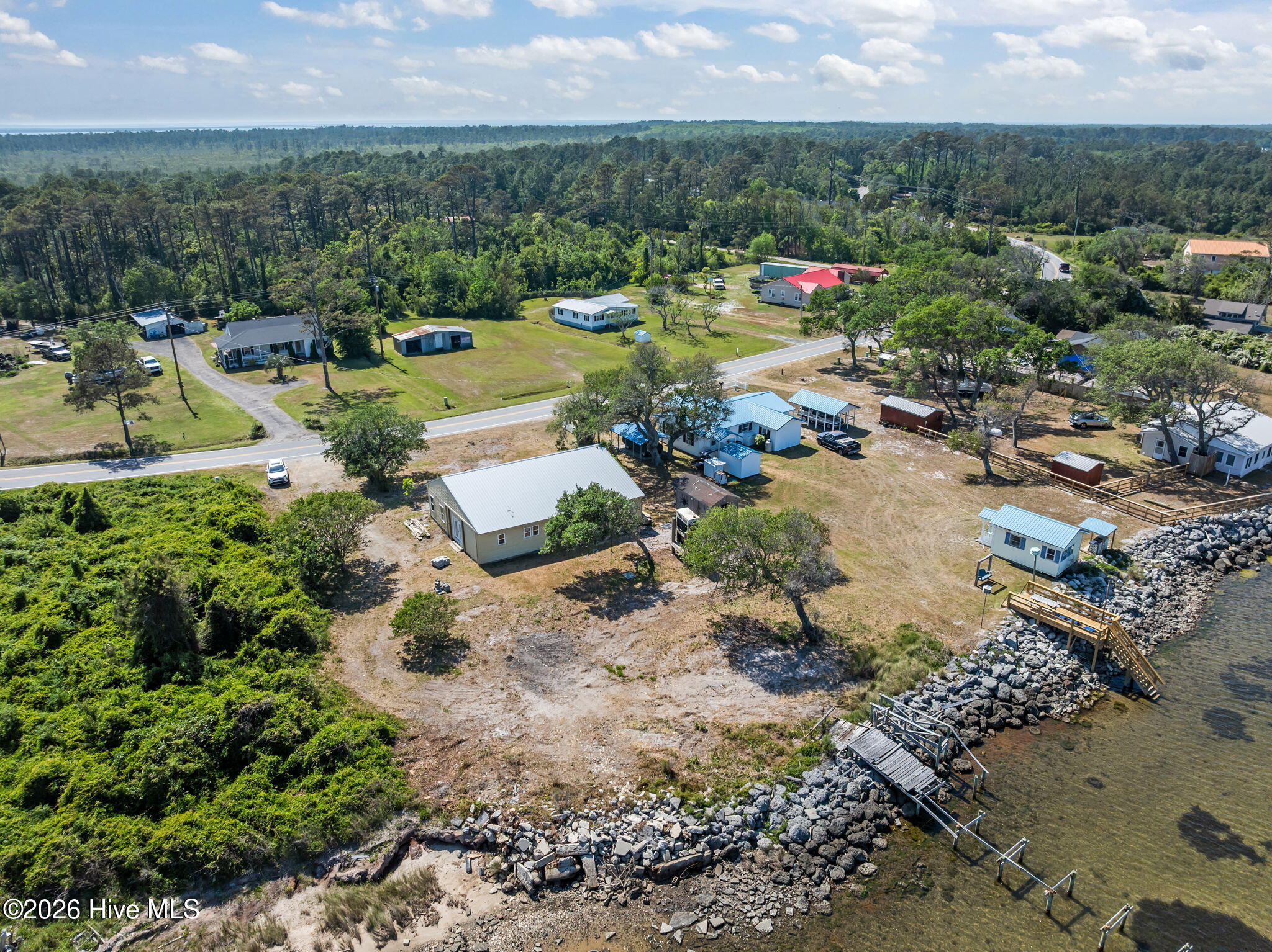 2472 Cedar Island Road Property Photo 9