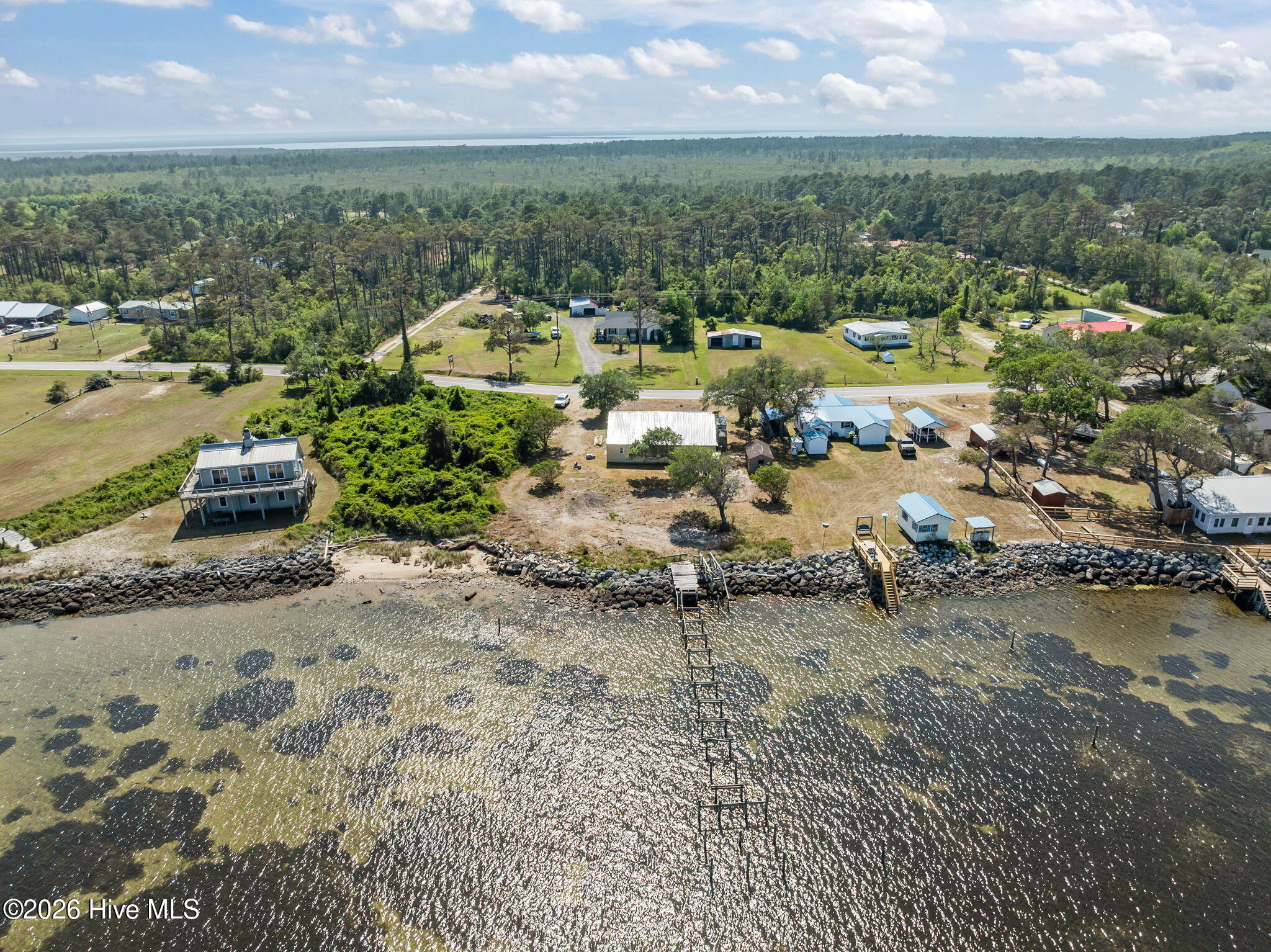 2472 Cedar Island Road Property Photo 10