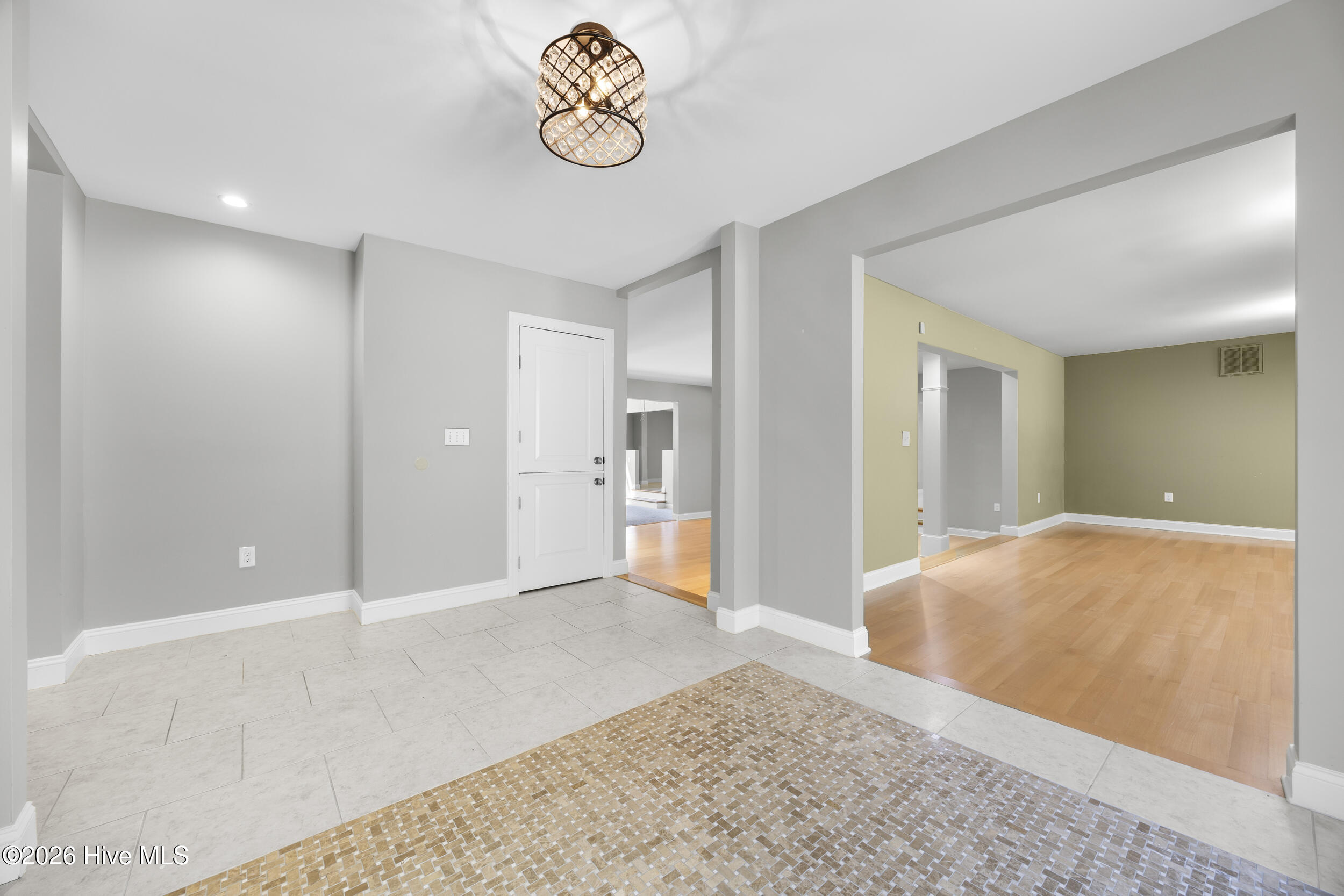 1011 Greenway Road Property Photo 6