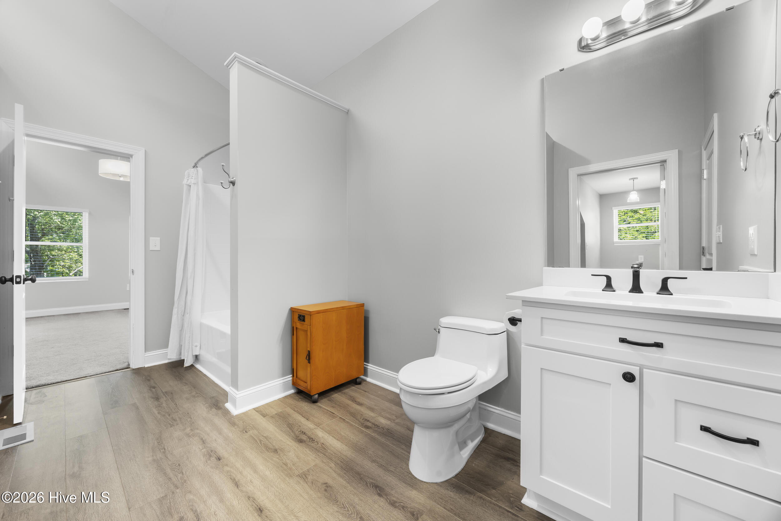 1011 Greenway Road Property Photo 32