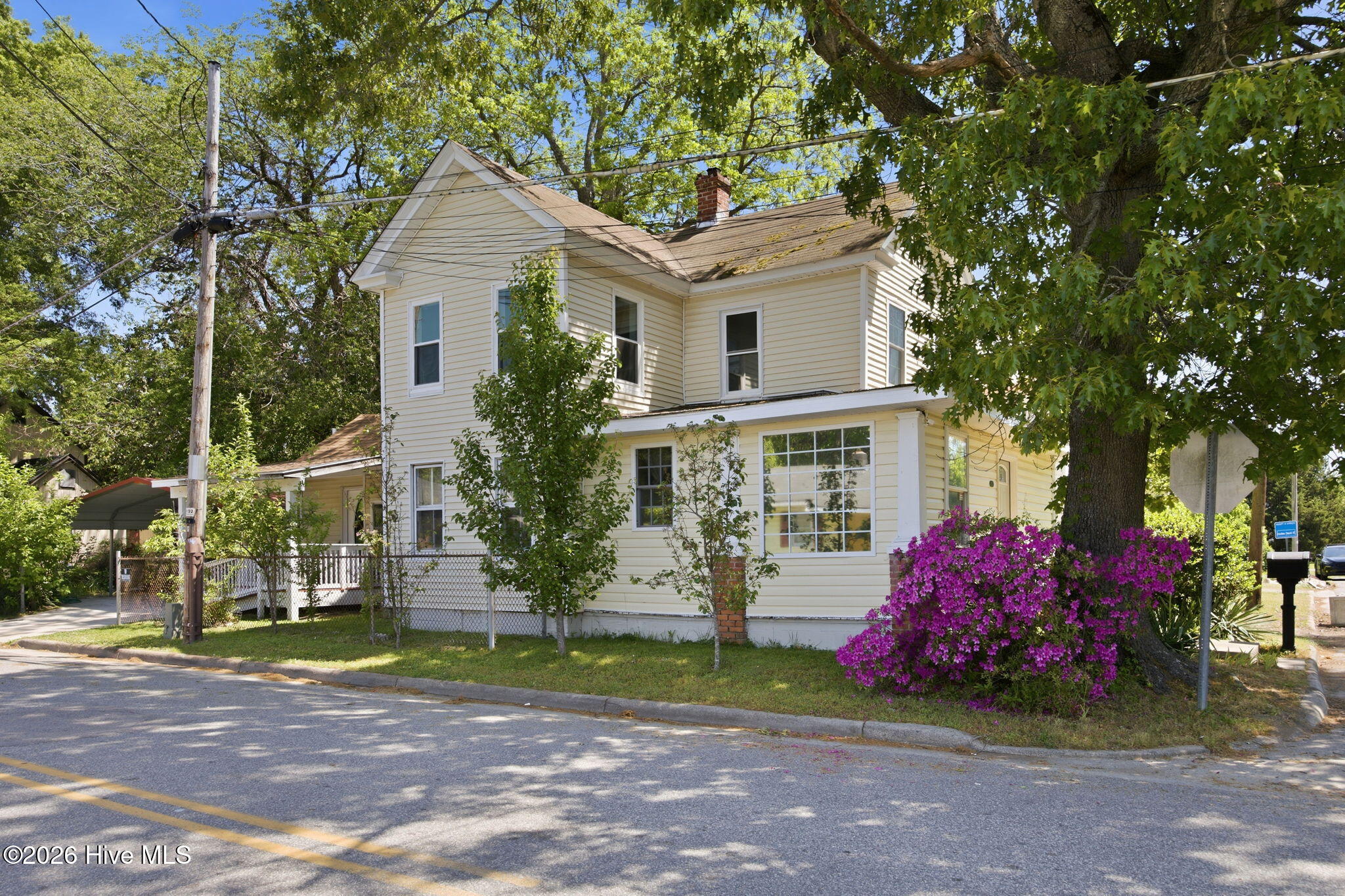 306 Bank Street Property Photo 4