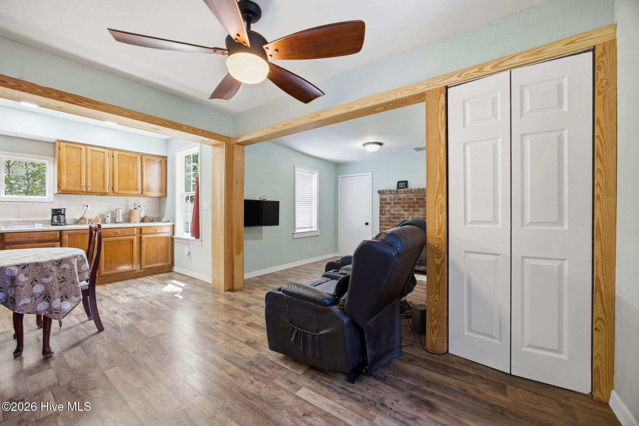 306 Bank Street Property Photo 15