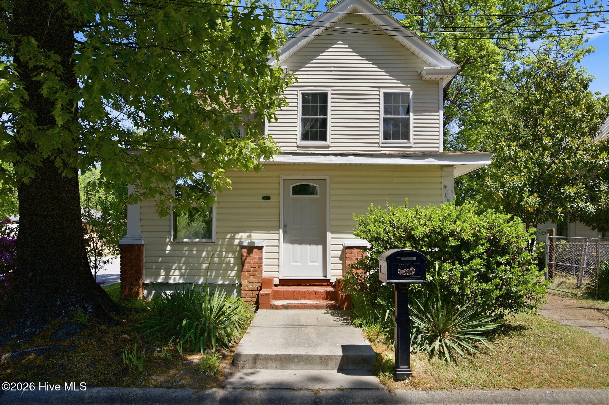 306 Bank Street Property Photo 37