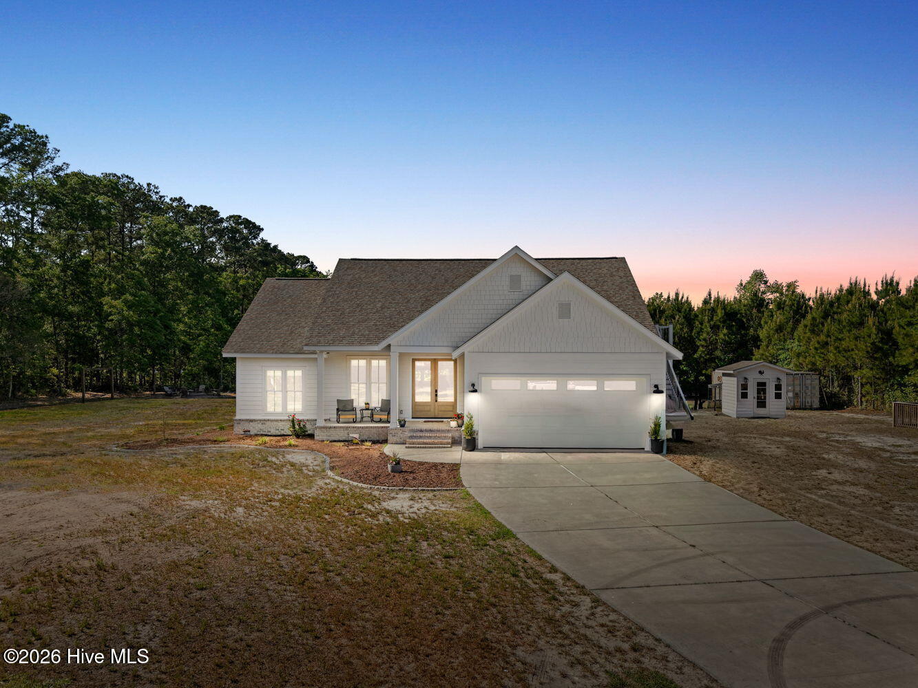 1042 Mable Drive Property Photo 1