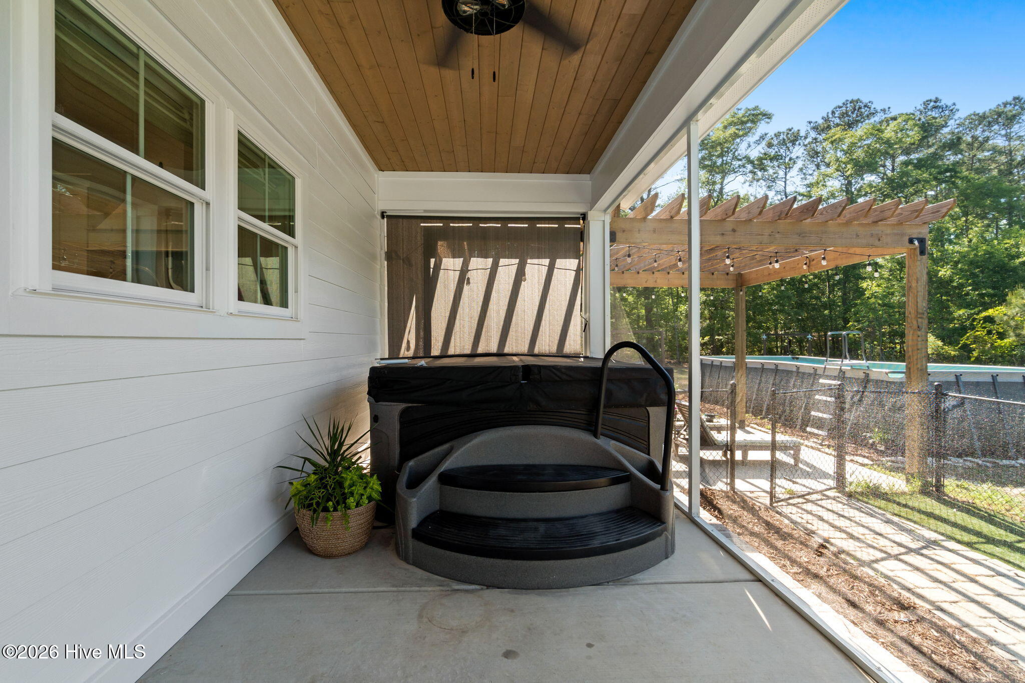 1042 Mable Drive Property Photo 32