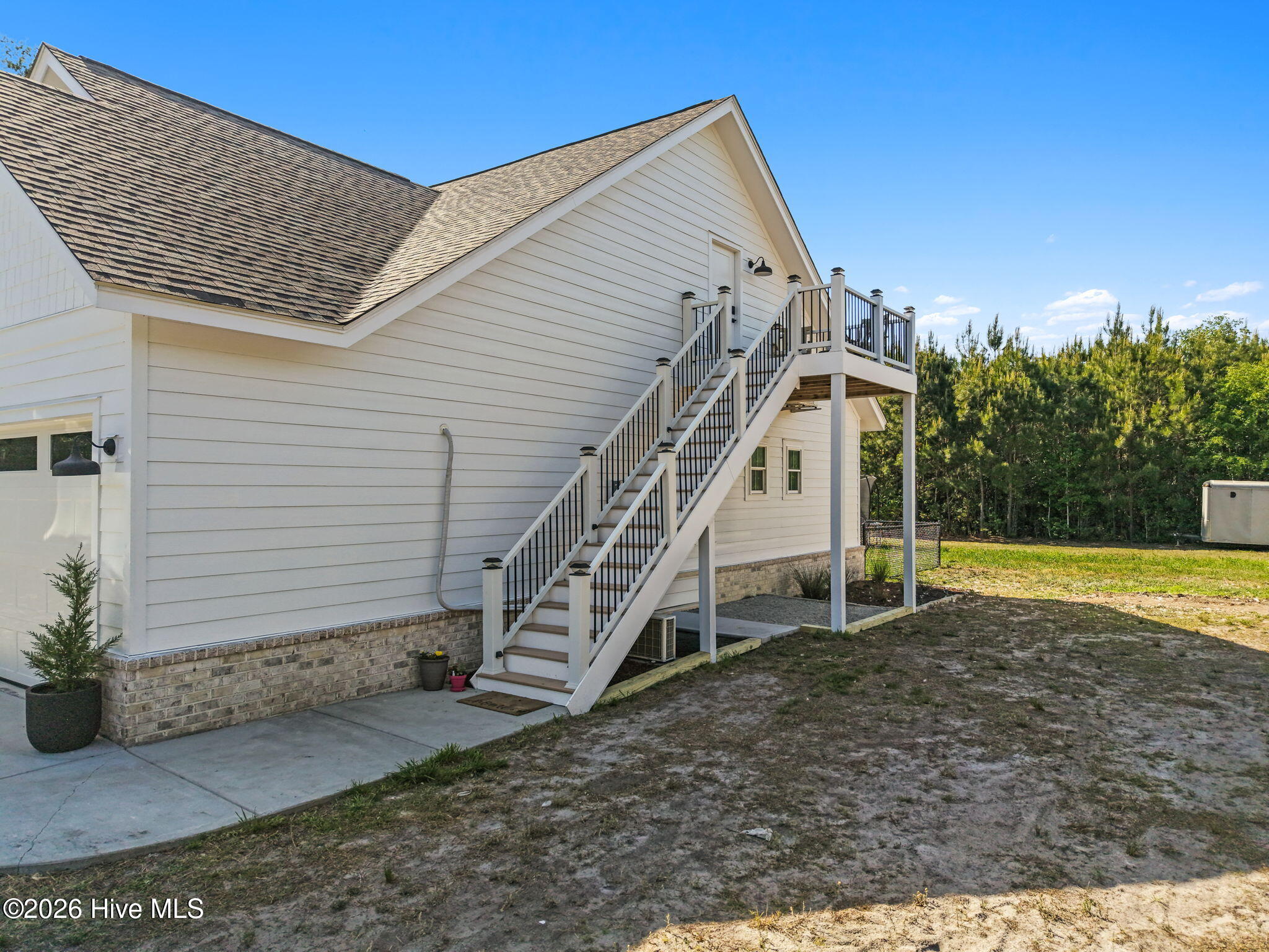 1042 Mable Drive Property Photo 37