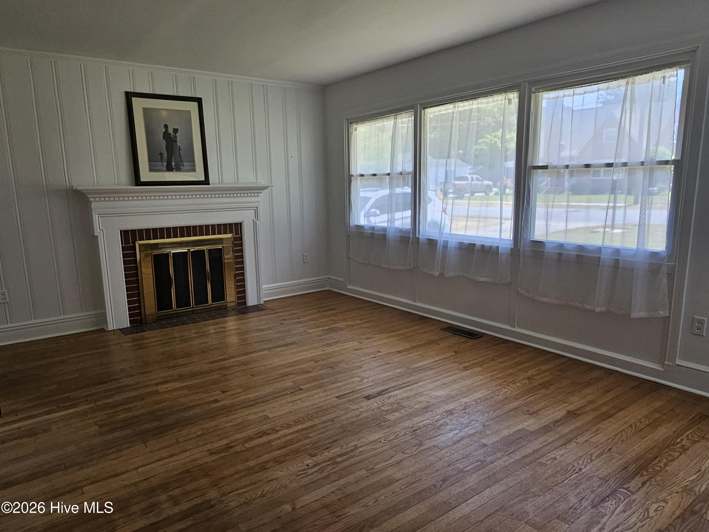 405 Lafayette Street Property Photo 6
