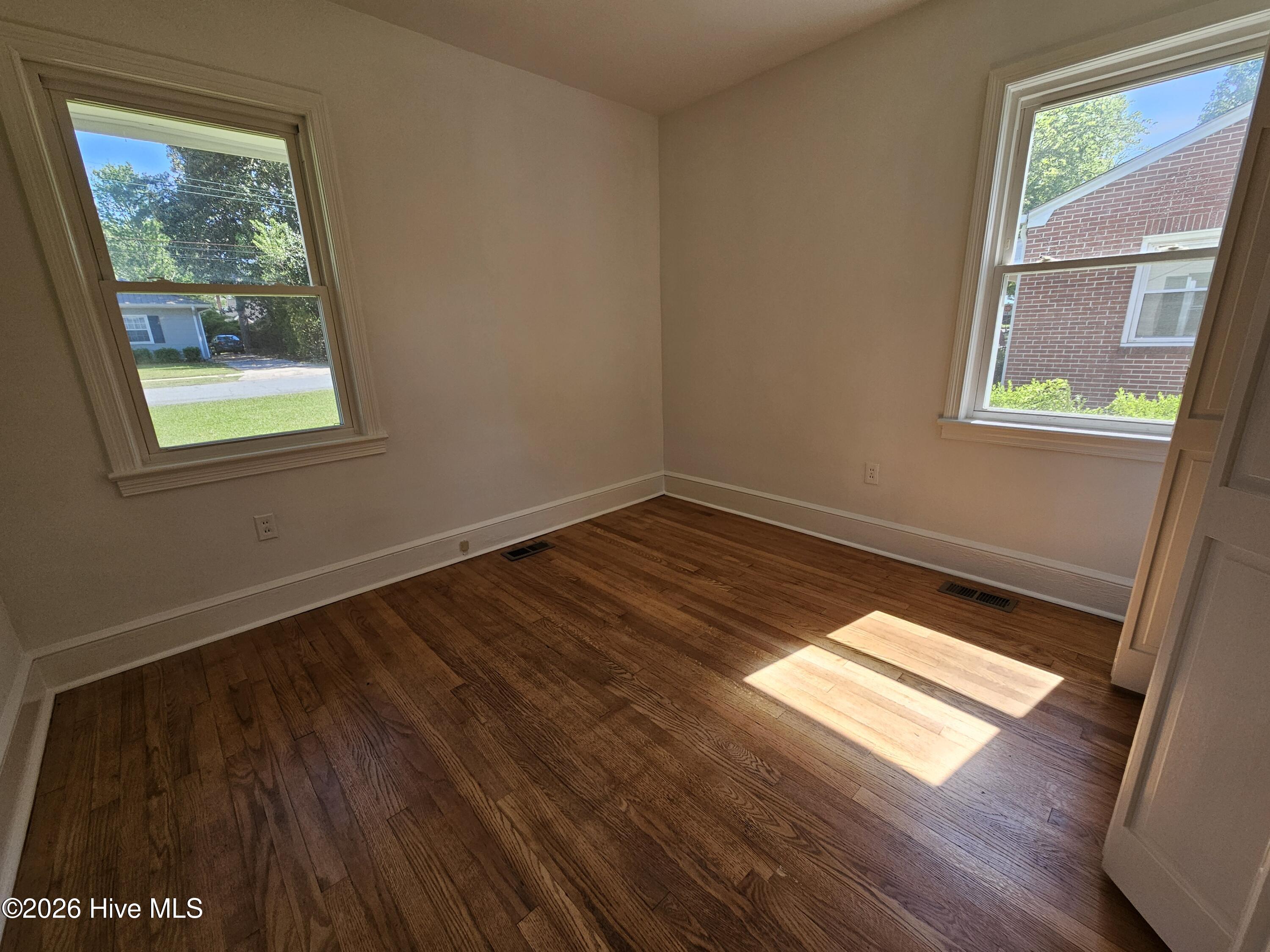 405 Lafayette Street Property Photo 13