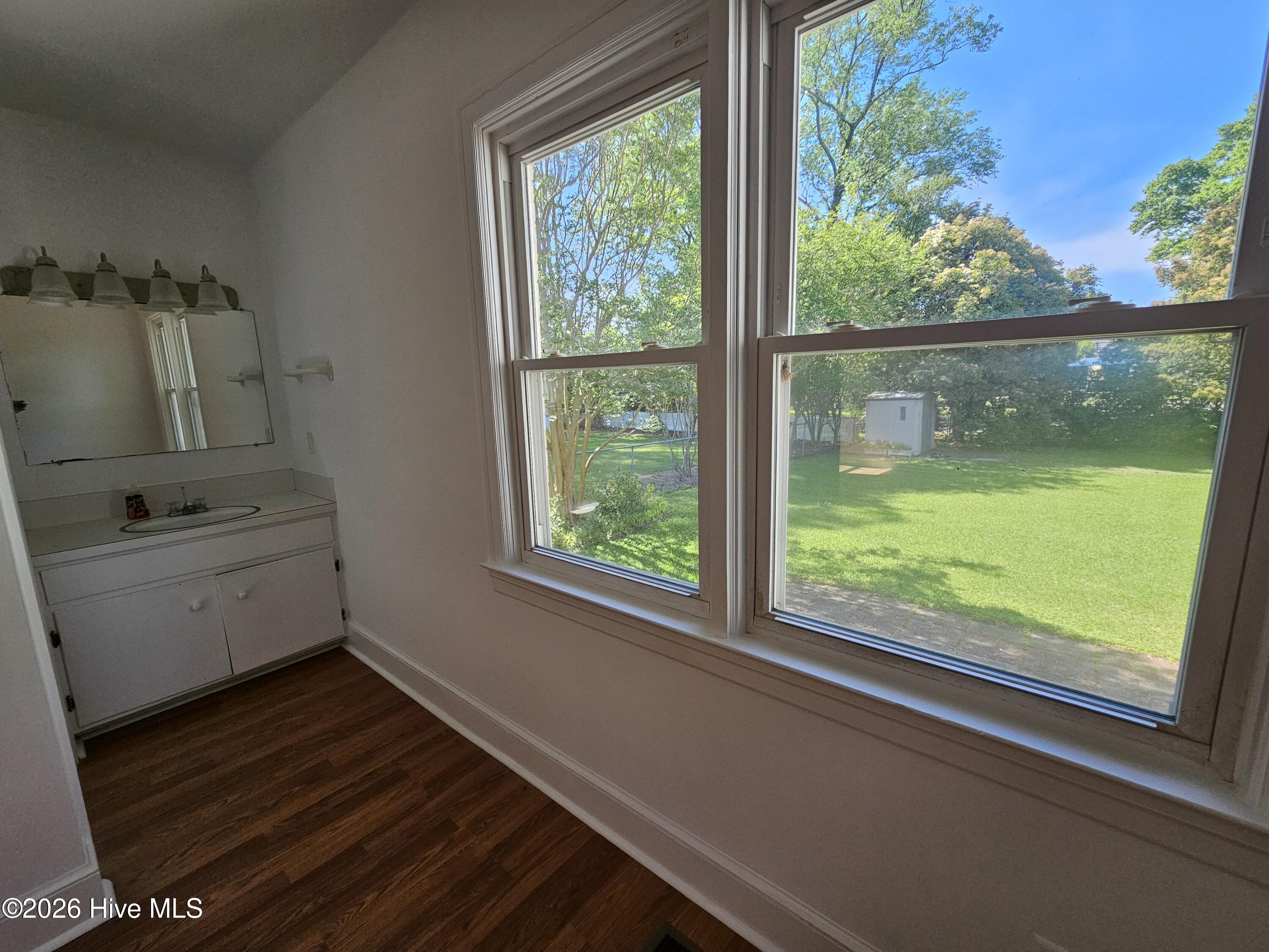 405 Lafayette Street Property Photo 21