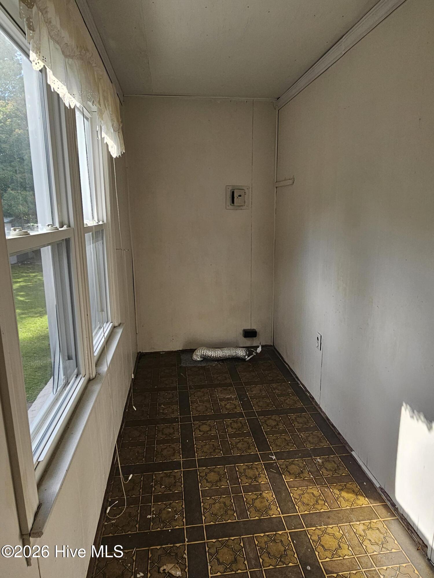 405 Lafayette Street Property Photo 26