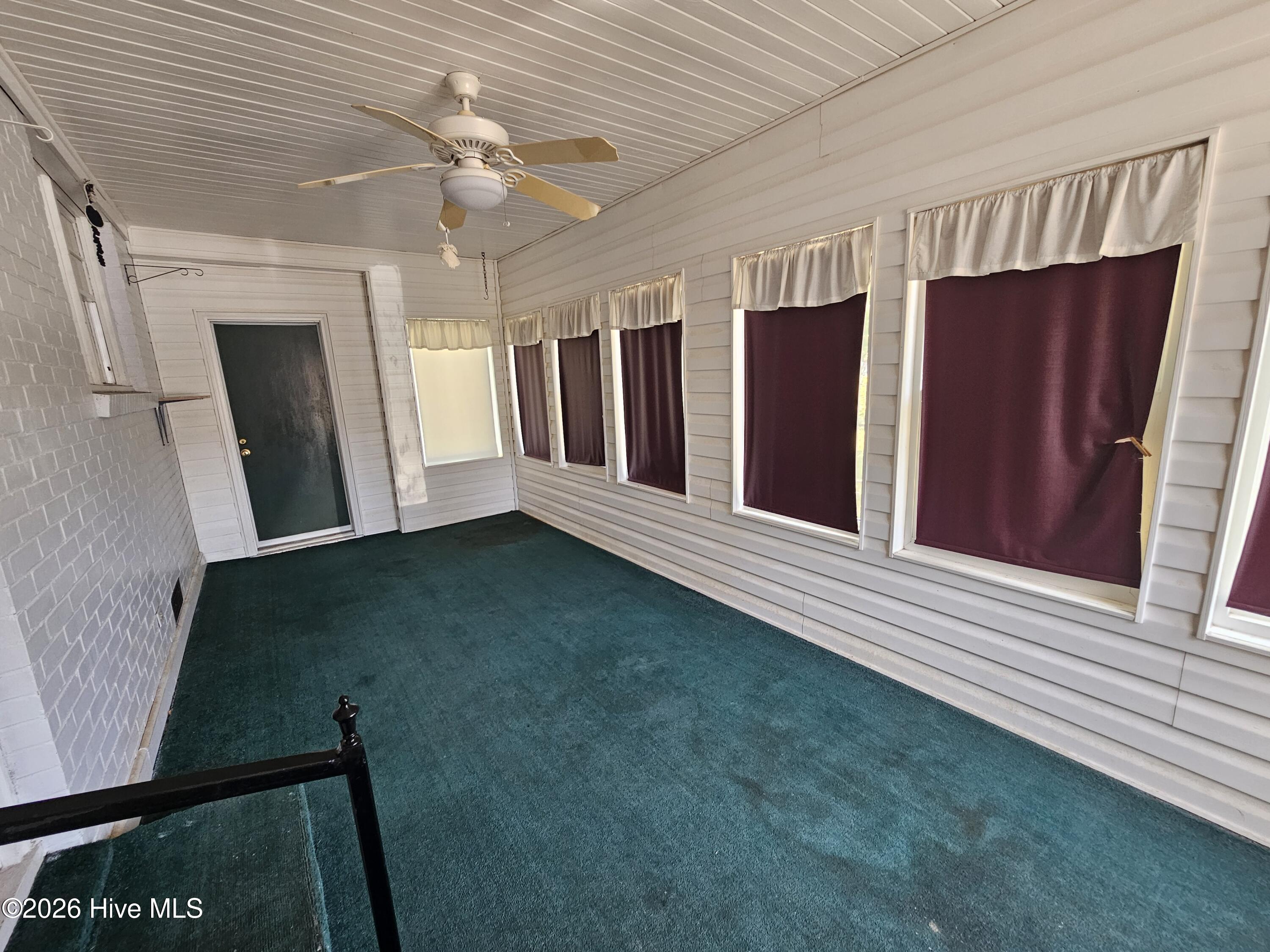 405 Lafayette Street Property Photo 27