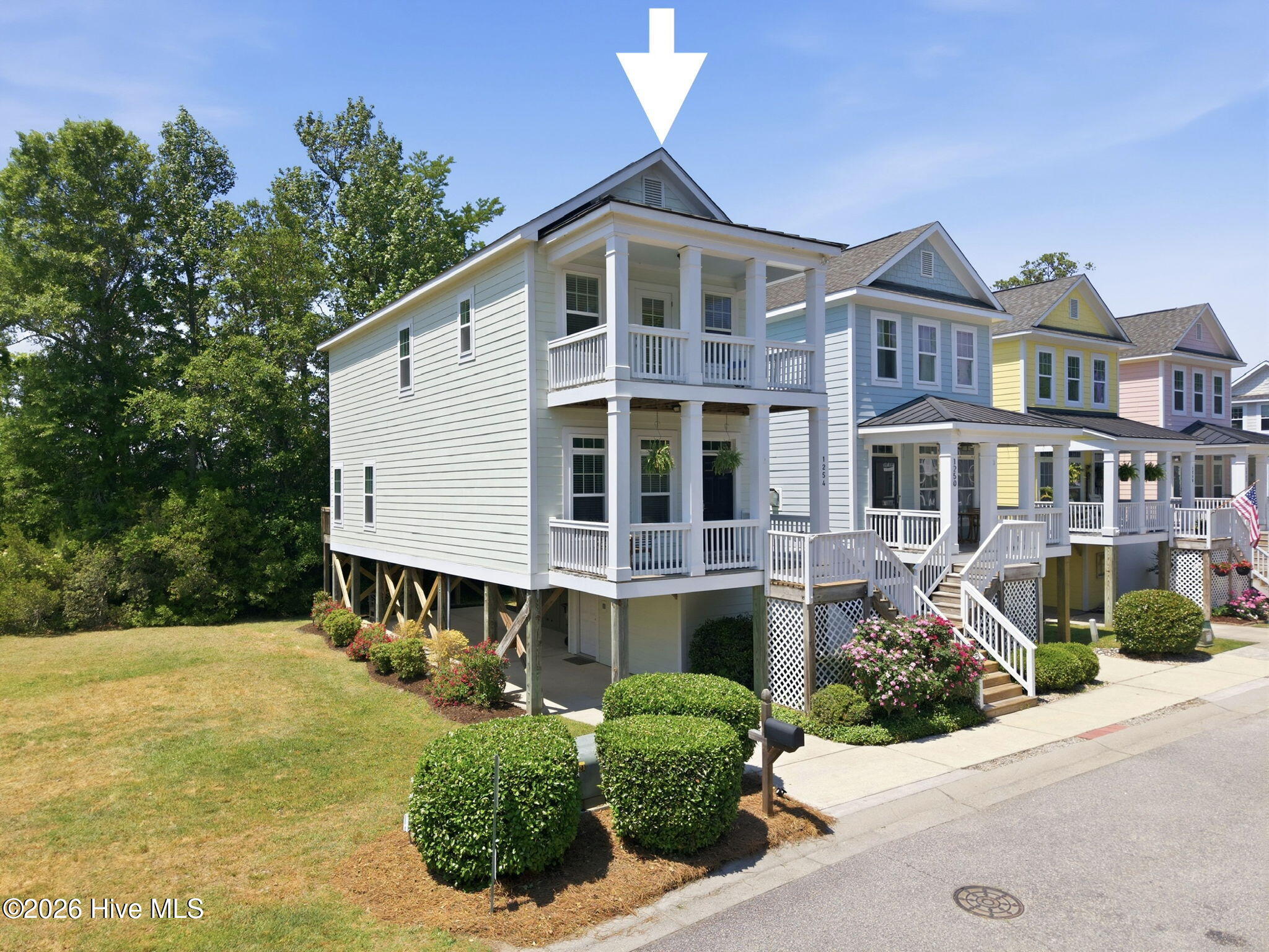 1254 Charleston Common Drive Property Photo 2