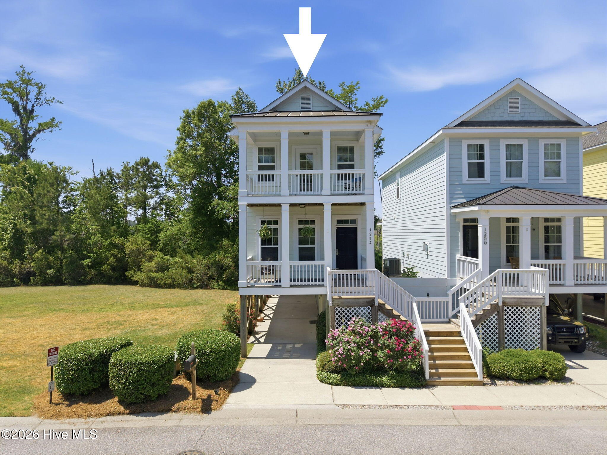 1254 Charleston Common Drive Property Photo 3