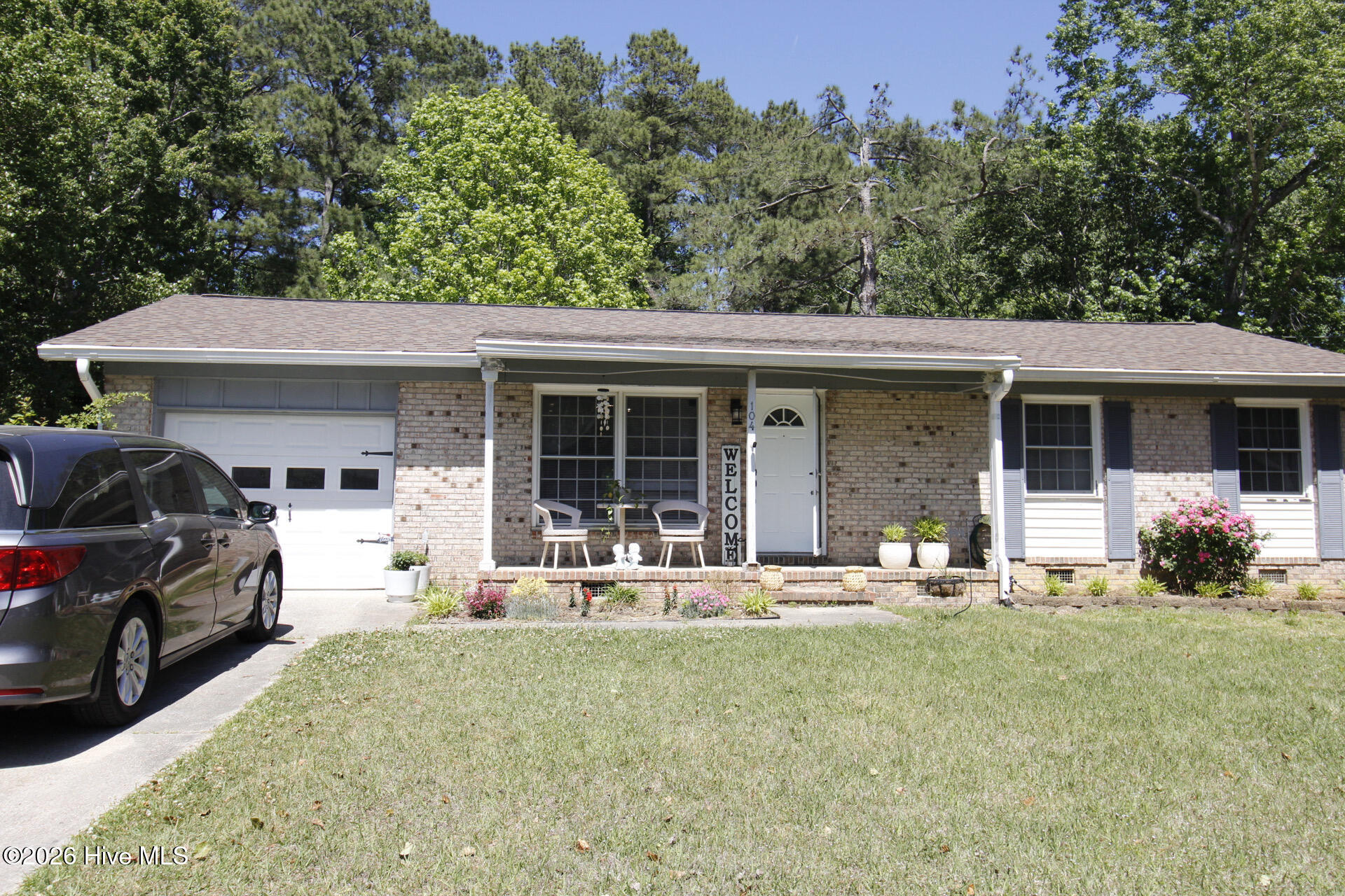 104 Pineview Road Property Photo 1