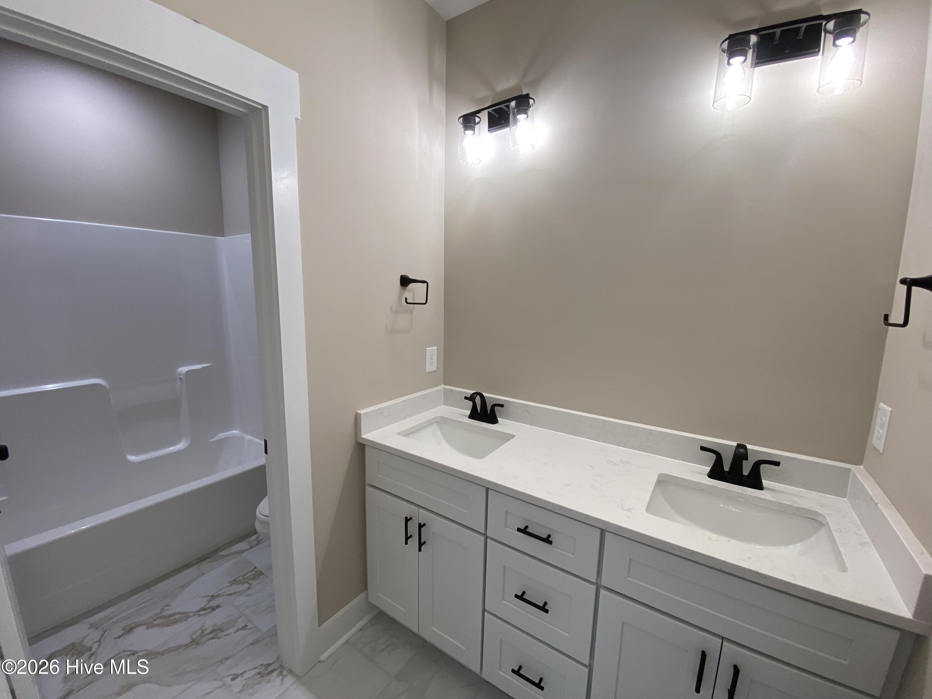 243 Herring Road Property Photo 19