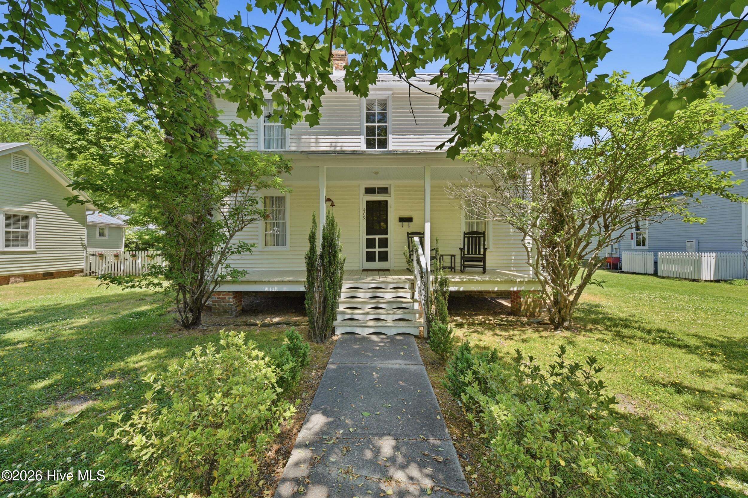 409 Elliott Street Property Photo 2