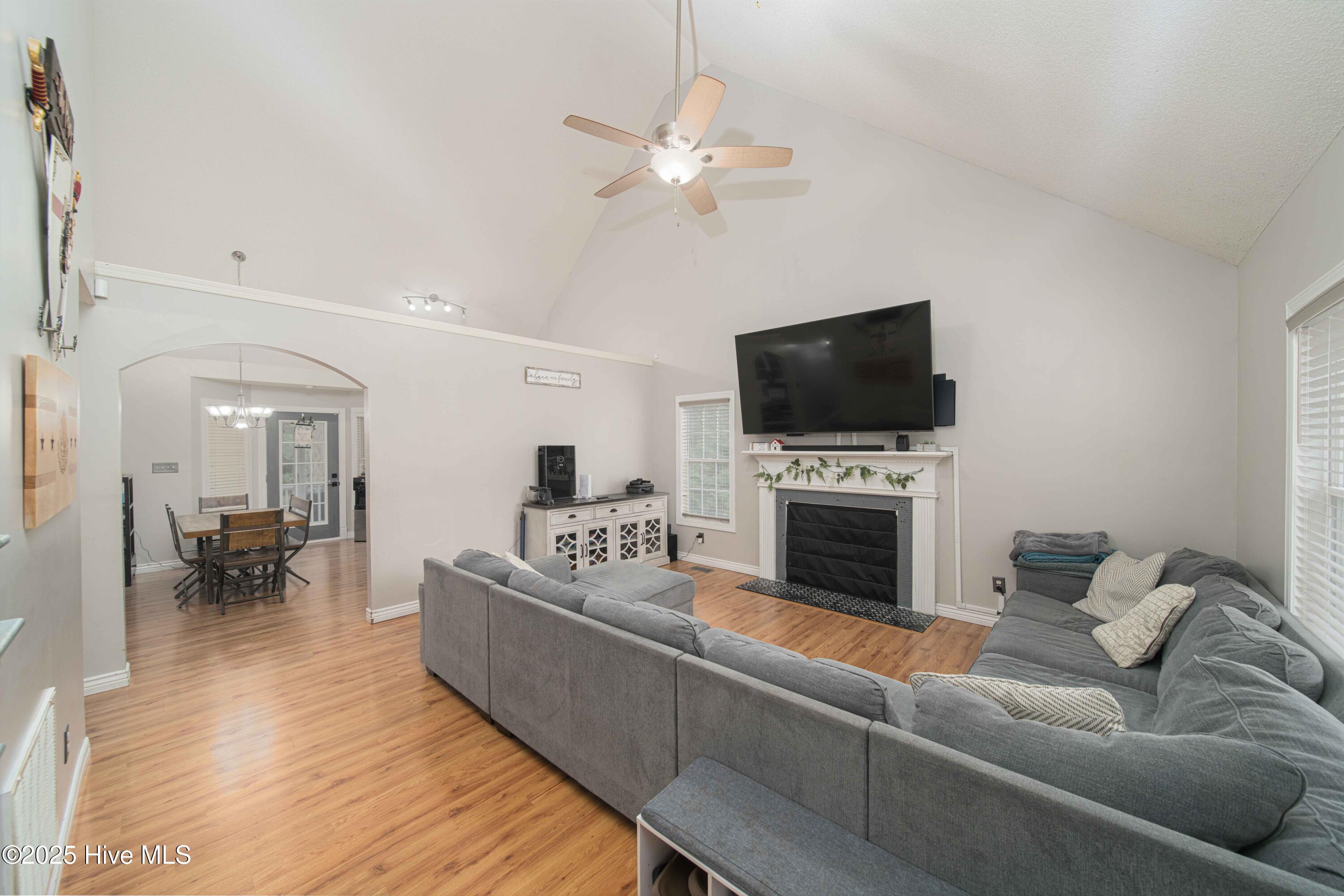 4411 Lessie Trail Property Photo 3