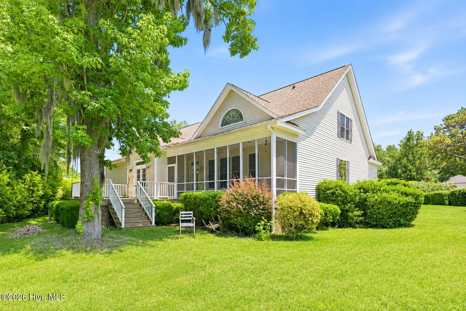 202 Emmen Road Property Photo 2