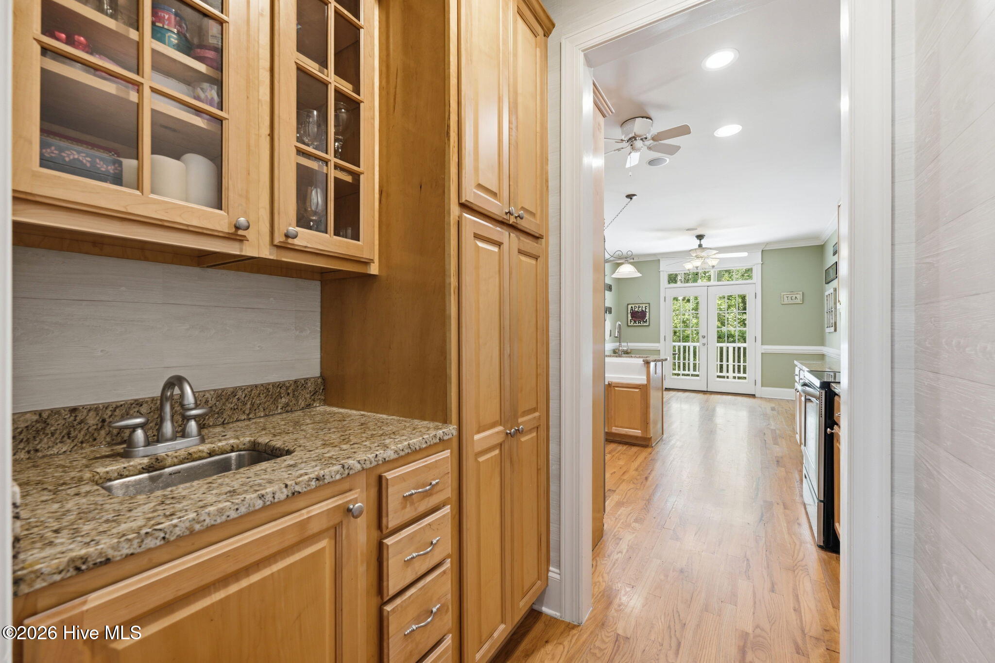 202 Emmen Road Property Photo 7