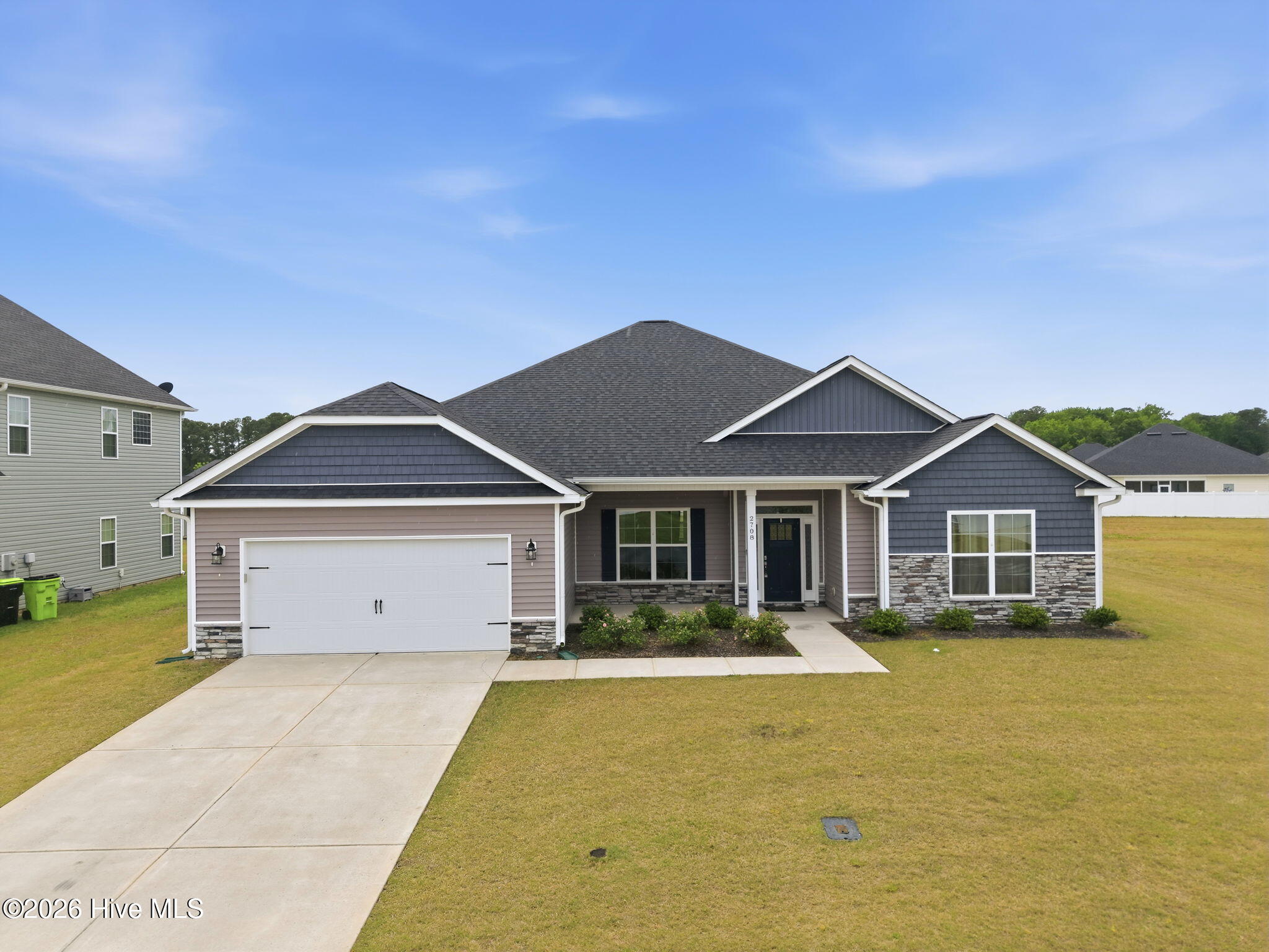 2708 Chalet Circle Property Photo 2