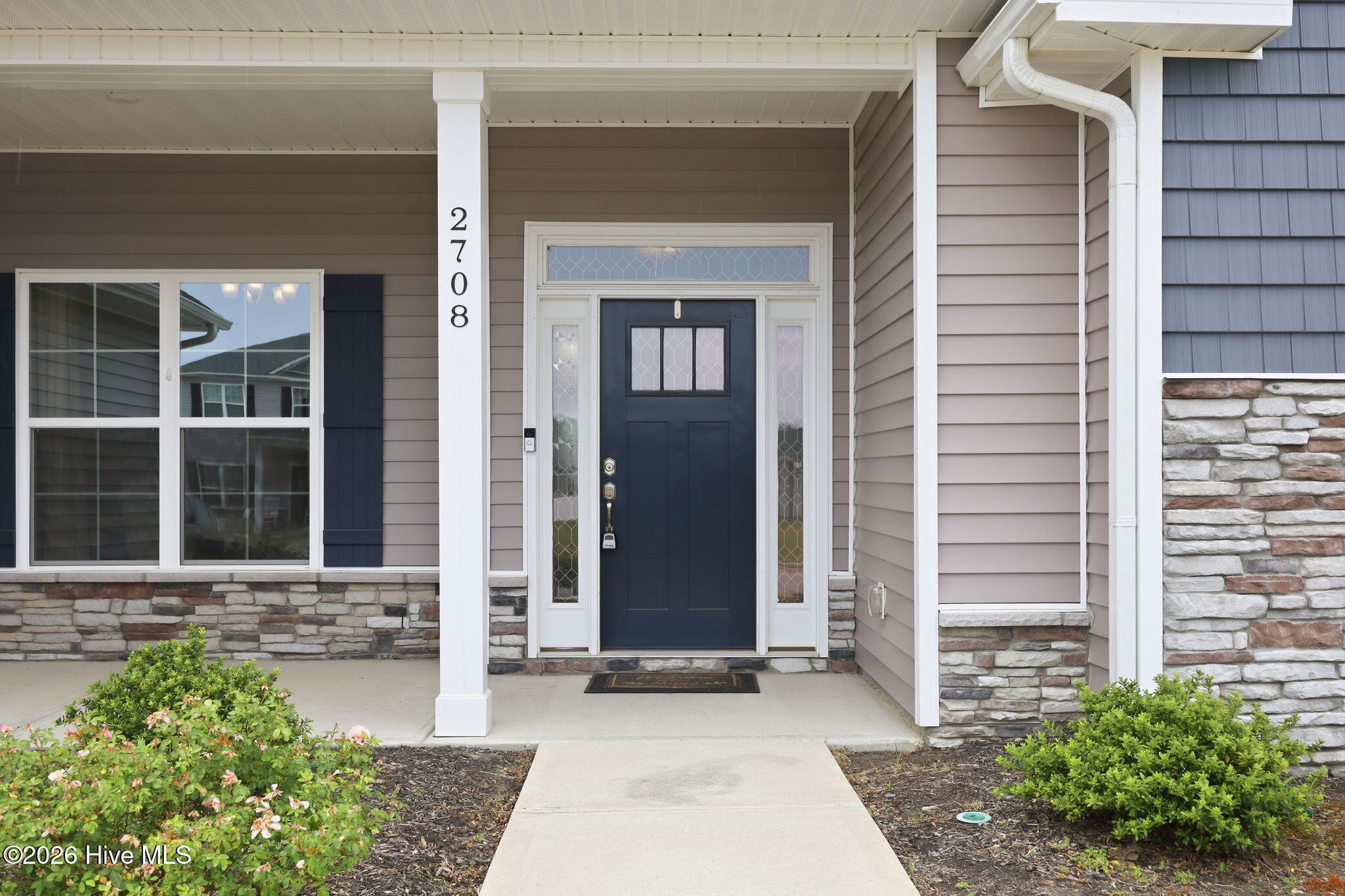 2708 Chalet Circle Property Photo 5