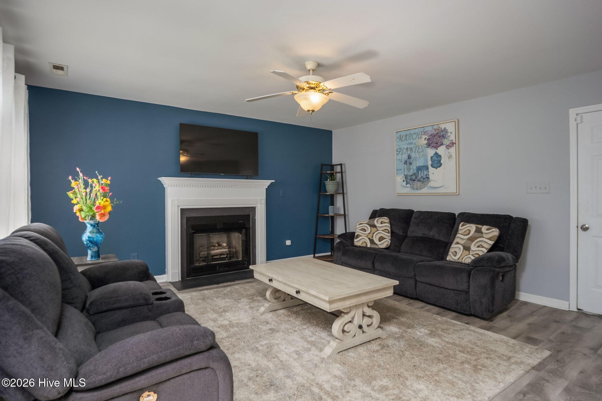 111 Baldwin Court Property Photo 21