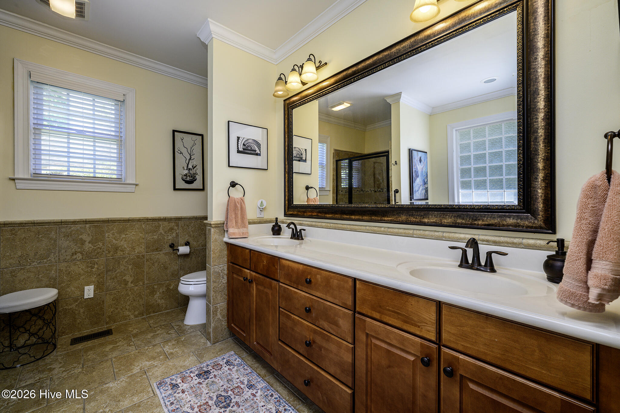 135 Staffordshire Drive Property Photo 33