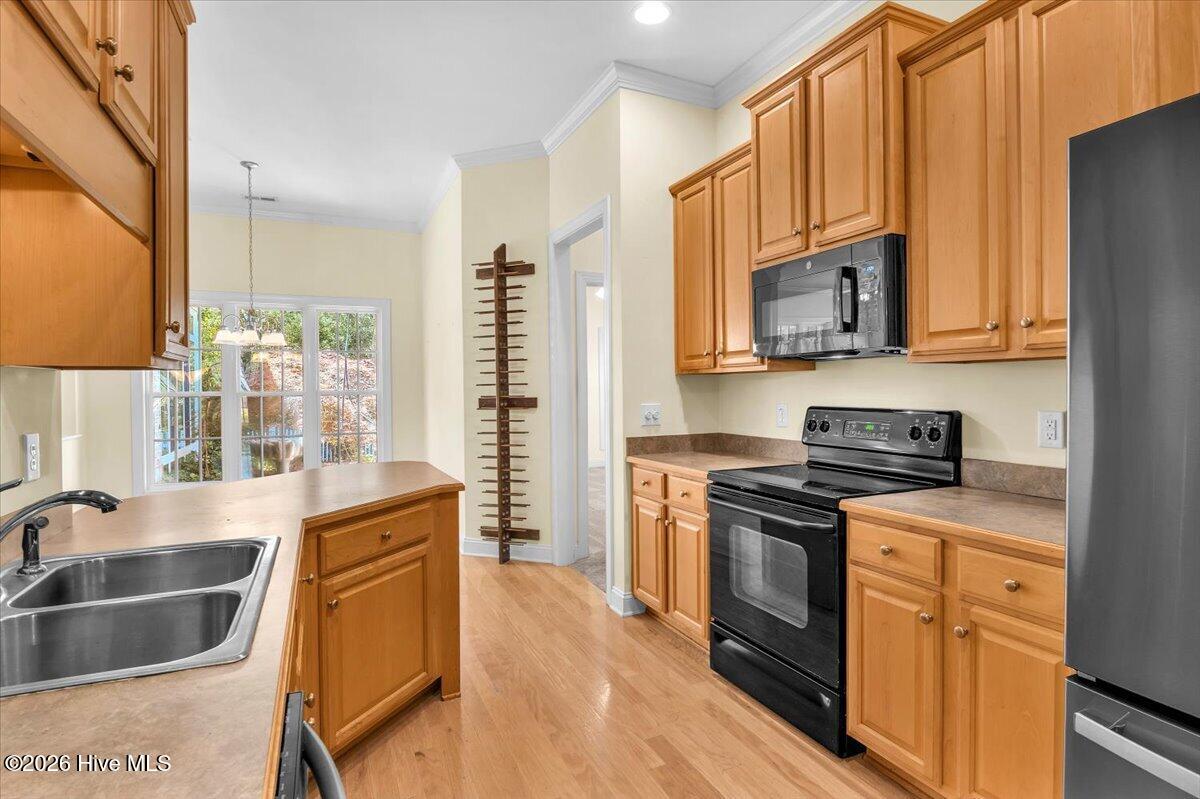 4176 Skeffington Court Property Photo 29