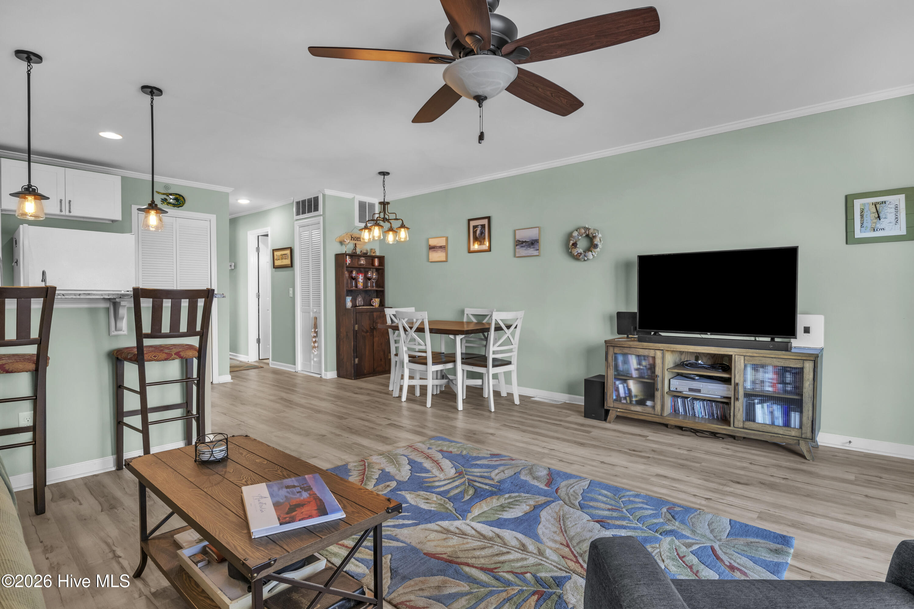1305 Carolina Beach Avenue N Apt 1a Property Photo 6