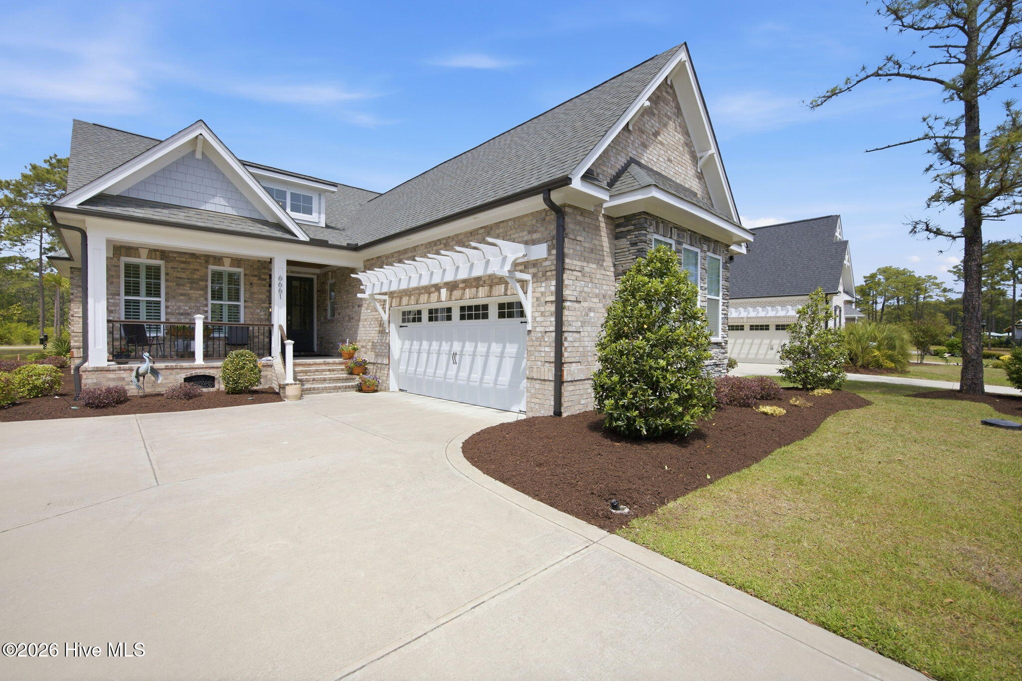 6661 Summerhill Glen SW Property Photo 1