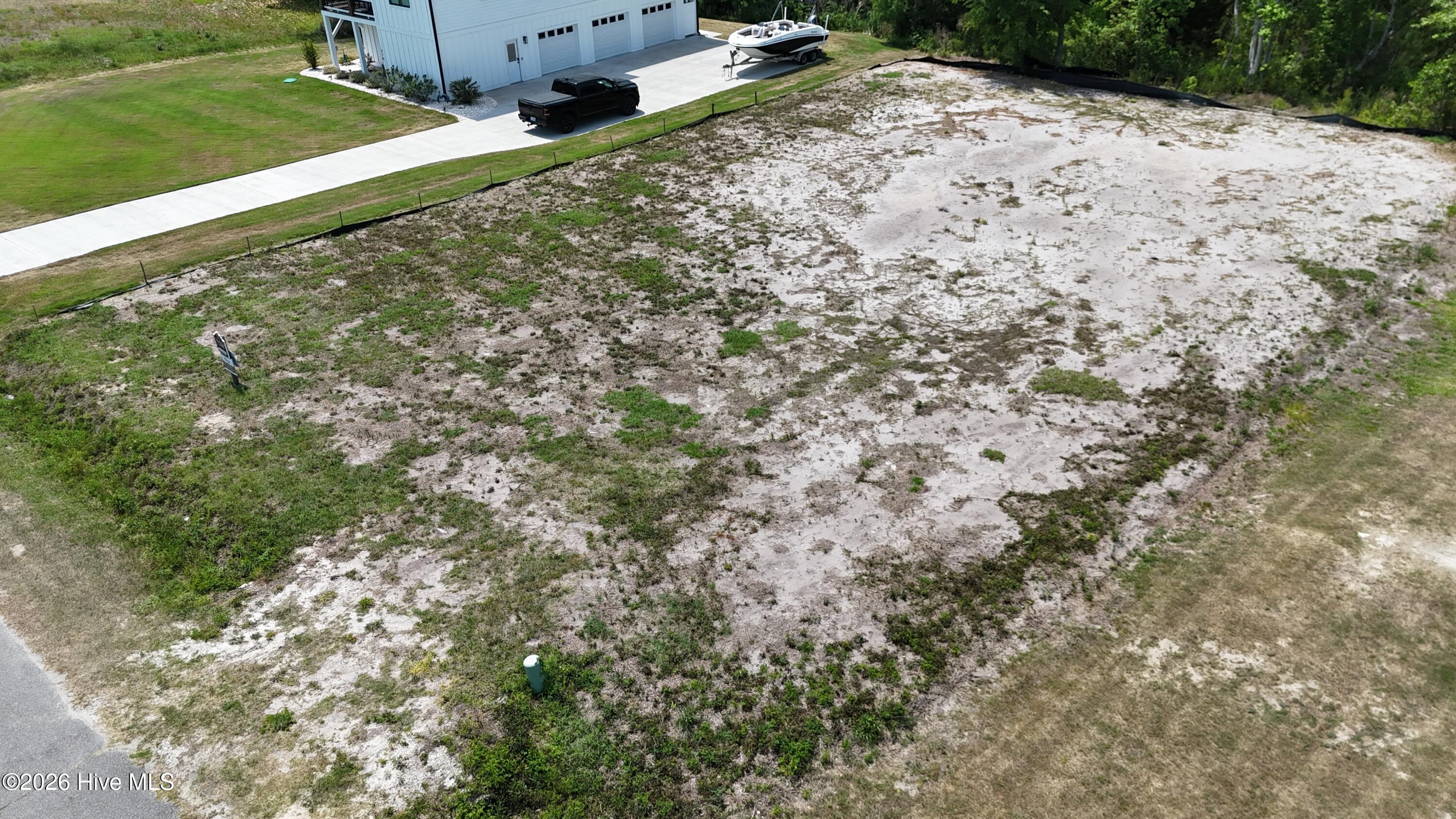 208 River Oats Court Property Photo 8